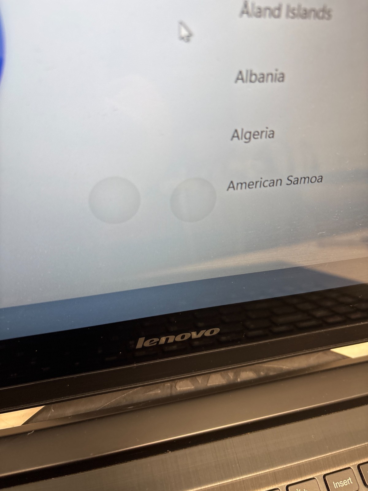 Lenovo Edge 15 80K9 Intel Core i3-5020U 2.20GHz 8GB 500GB HDD Windows 11