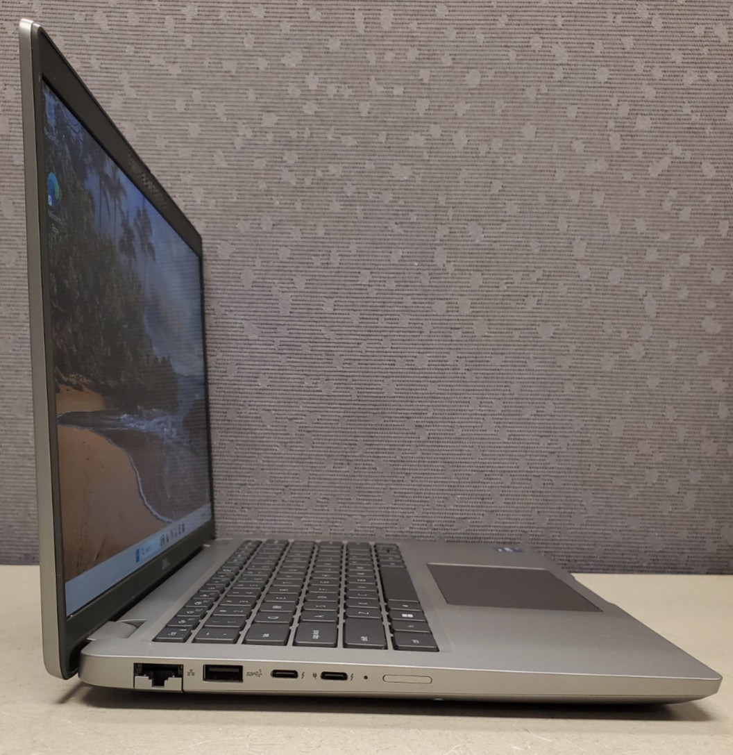 DELL Precision 3480 w/power adapter