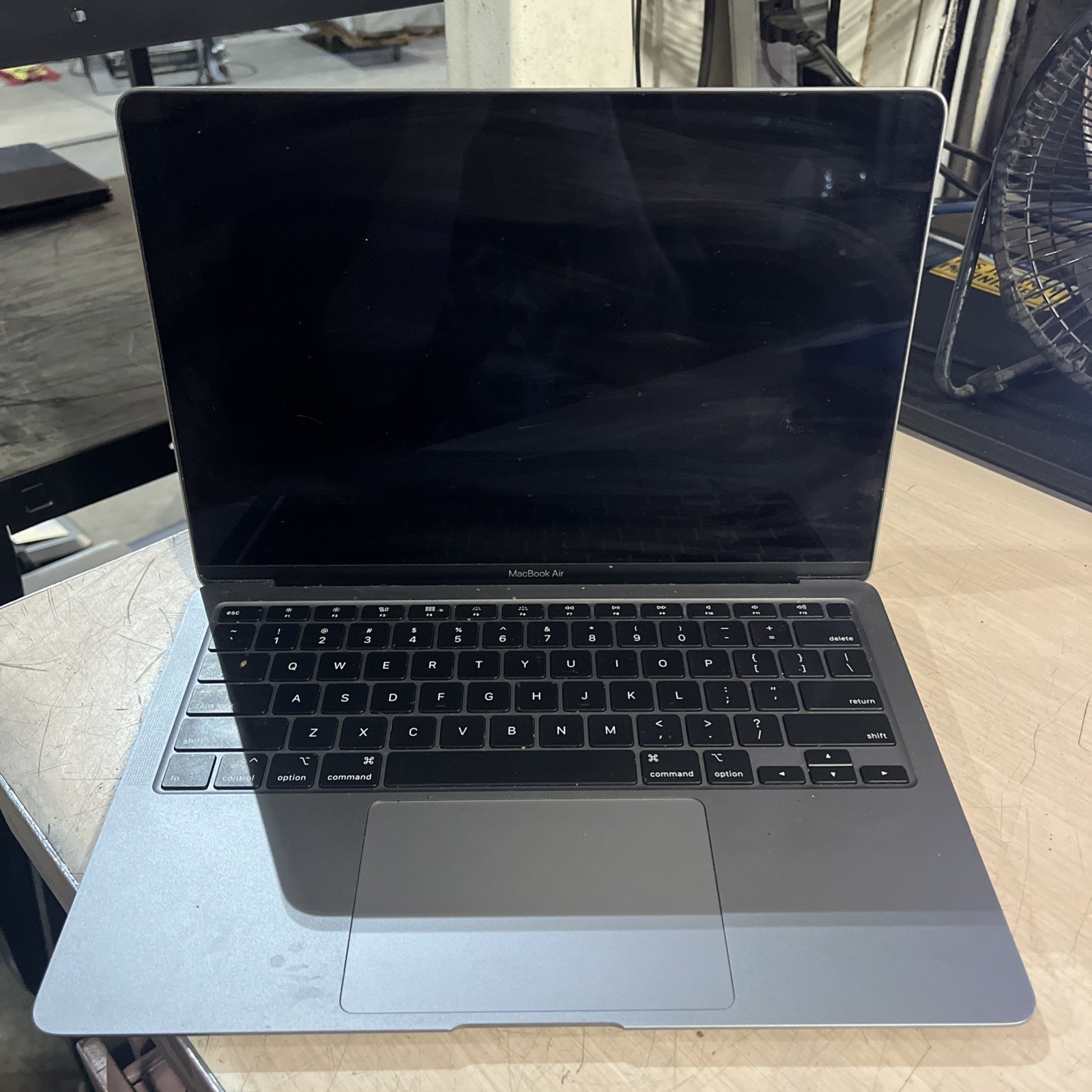 APPLE MACBOOK AIR 13″ SCISSOR, 2020 CORE I3-1000NG4 1.1GHZ 8GB RAM NO HD