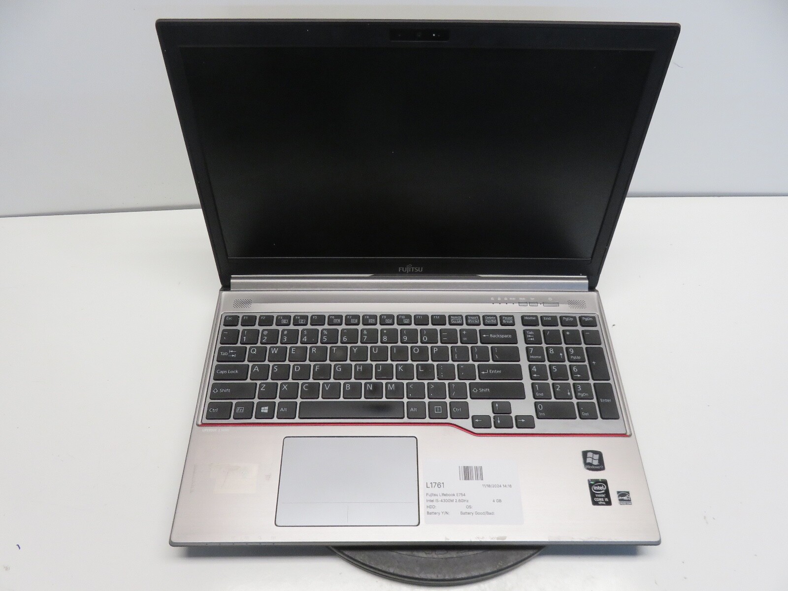 Fujitsu Lifebook E754 Intel i5-4300M 2.6GHz 4 GB NO HDD No Batt
