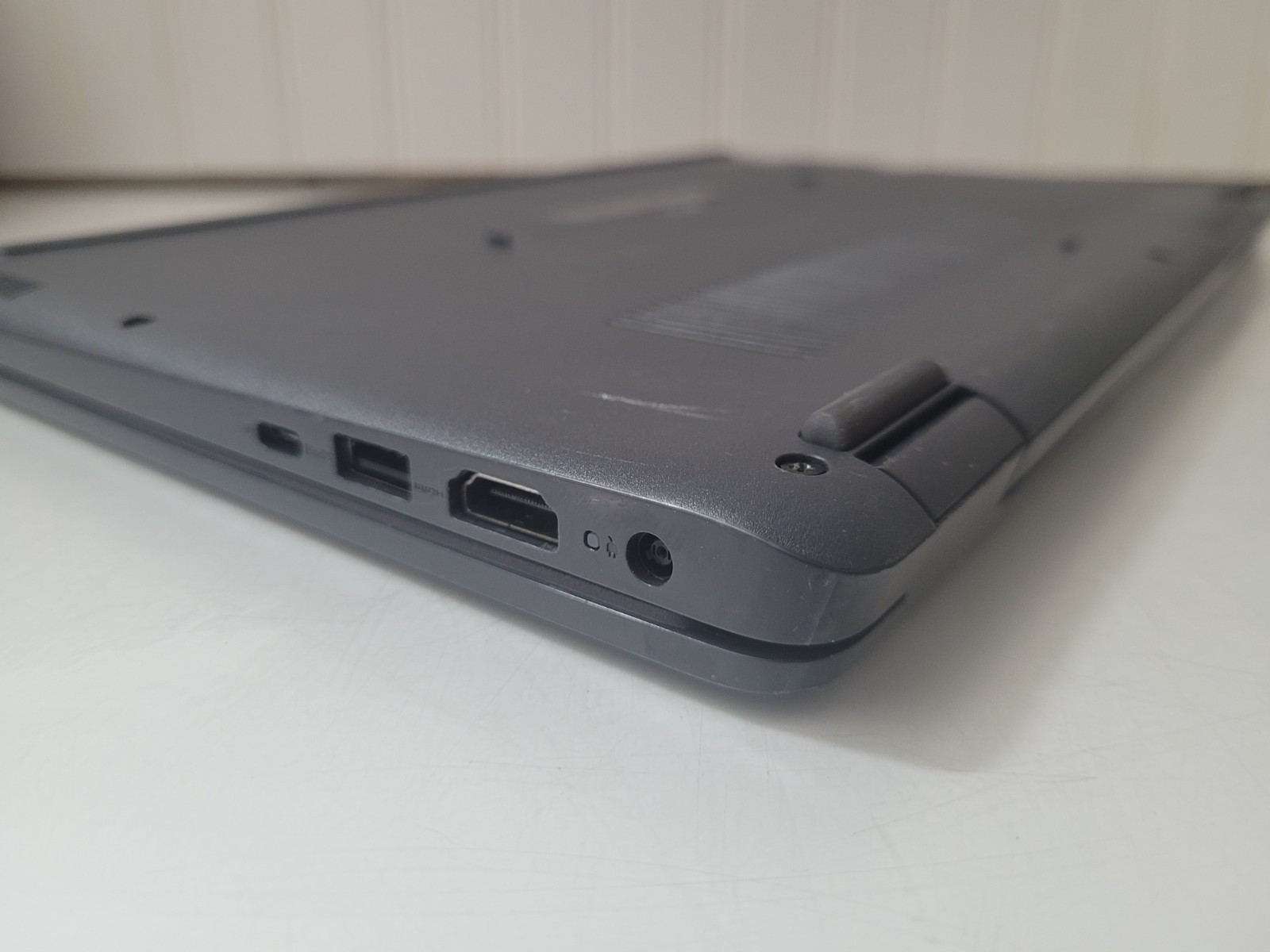 Dell Latitude 3410 Intel Core i5-10210U 1.6Ghz 8GB Ram No SSD 14″ Laptop