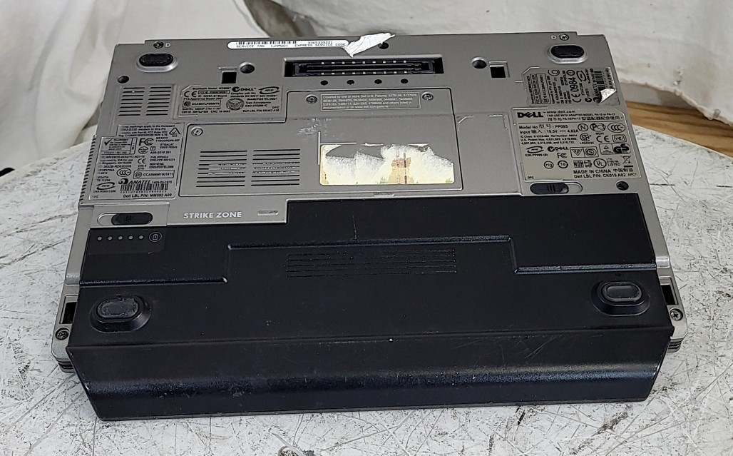 Dell Latitude D430 PP09S Laptop Core2 U7600 2GB 31GB SEE NOTES