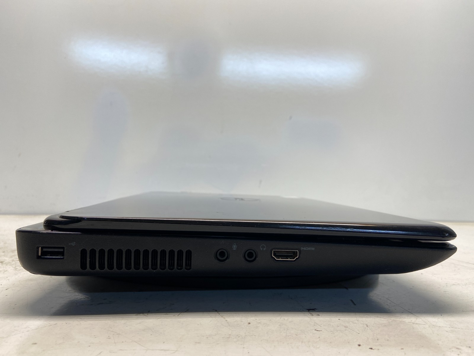 Dell Inspiron N5010 Intel i3-M380 2.53GHz 4 GB NO HDD