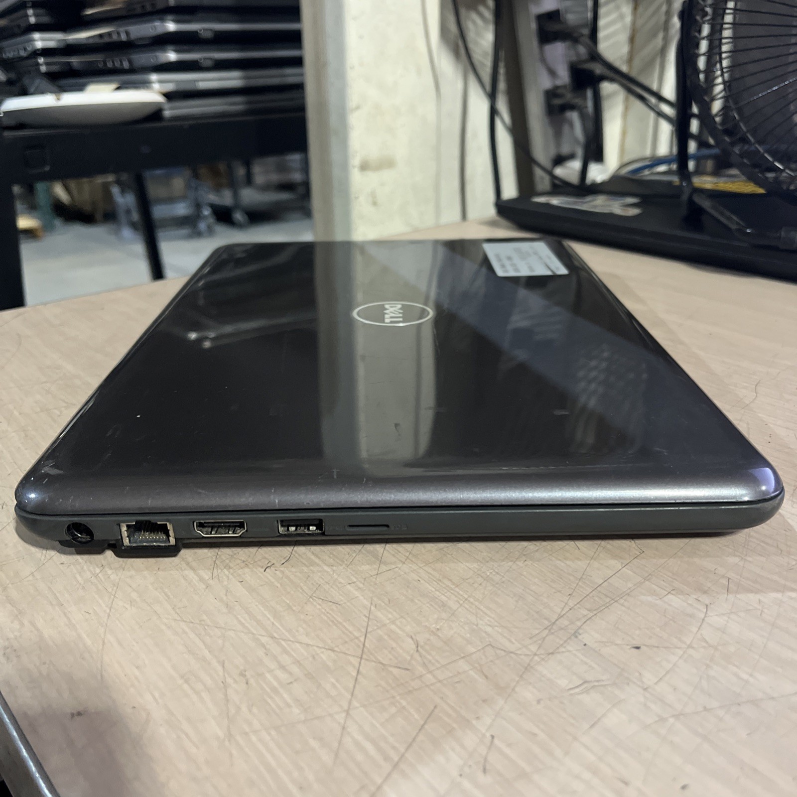 DELL LATITUDE 3380 INTEL CORE I3-6006U 2.00GHZ 8GB RAM NO HD