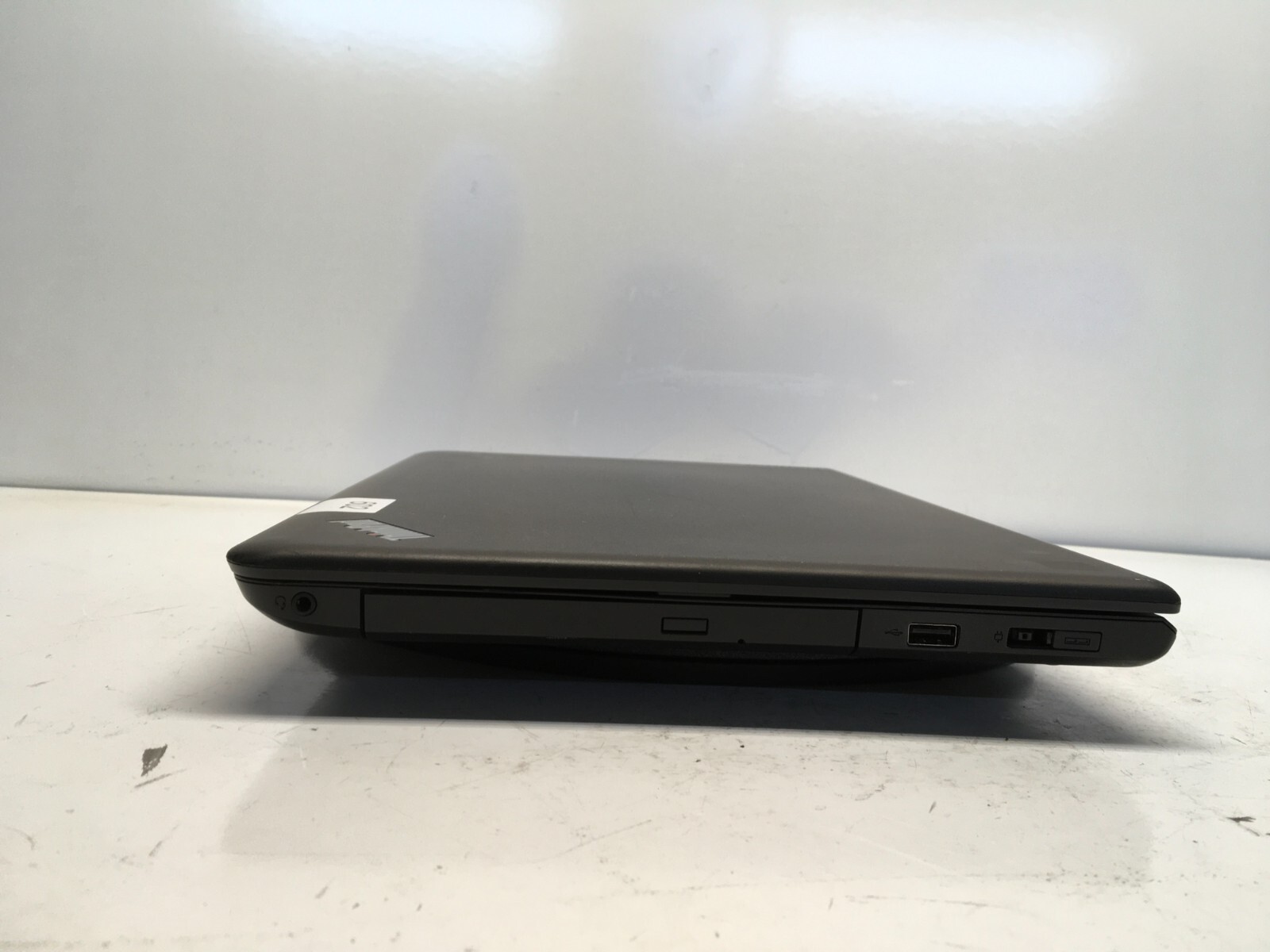 Lenovo ThinkPad E550 Intel i3-4005U 1.7GHz 4 GB NO HDD