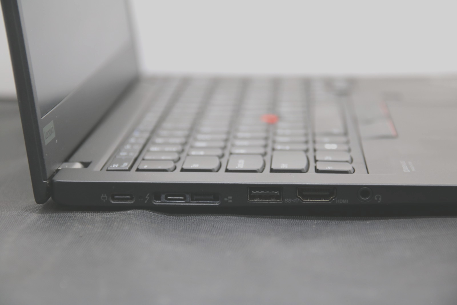 Lenovo ThinkPad X13 Gen 1 – i5-10310U – 16GB, 256GB, Win 11 +ADP *Bad USB Ports*