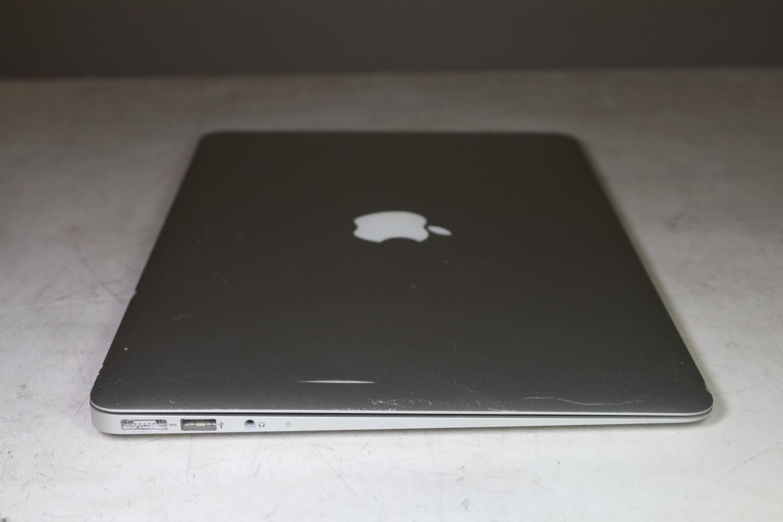 MacBook Air (A1466) Intel(R) Core(TM) i5-3427U CPU @ 1.80GHz-4GB RAM-128GB SSD