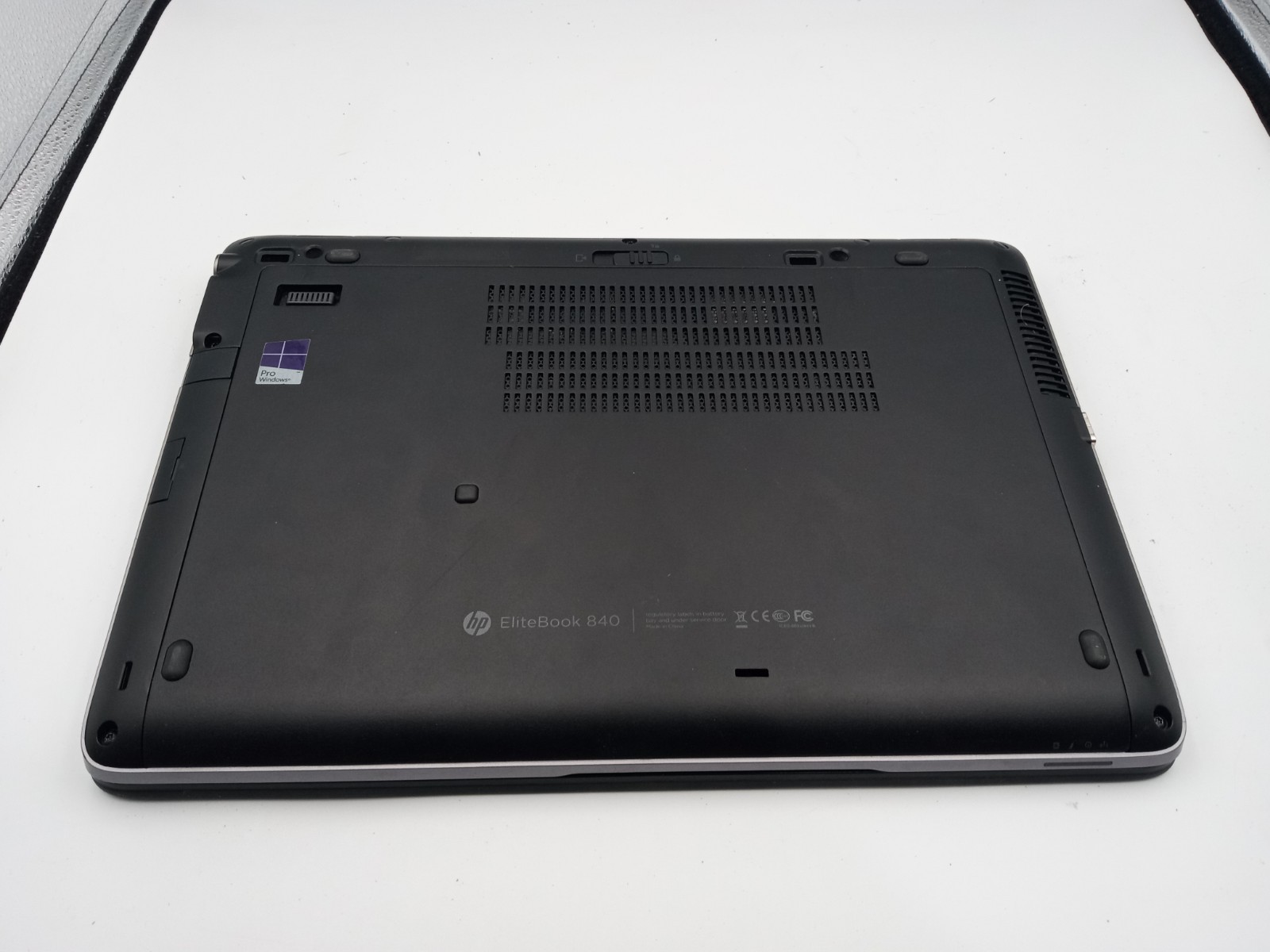 HP EliteBook 840 G2 14″ Touchscreen i7-5600U 2.6GHz – PARTS/REPAIR – READ -RR