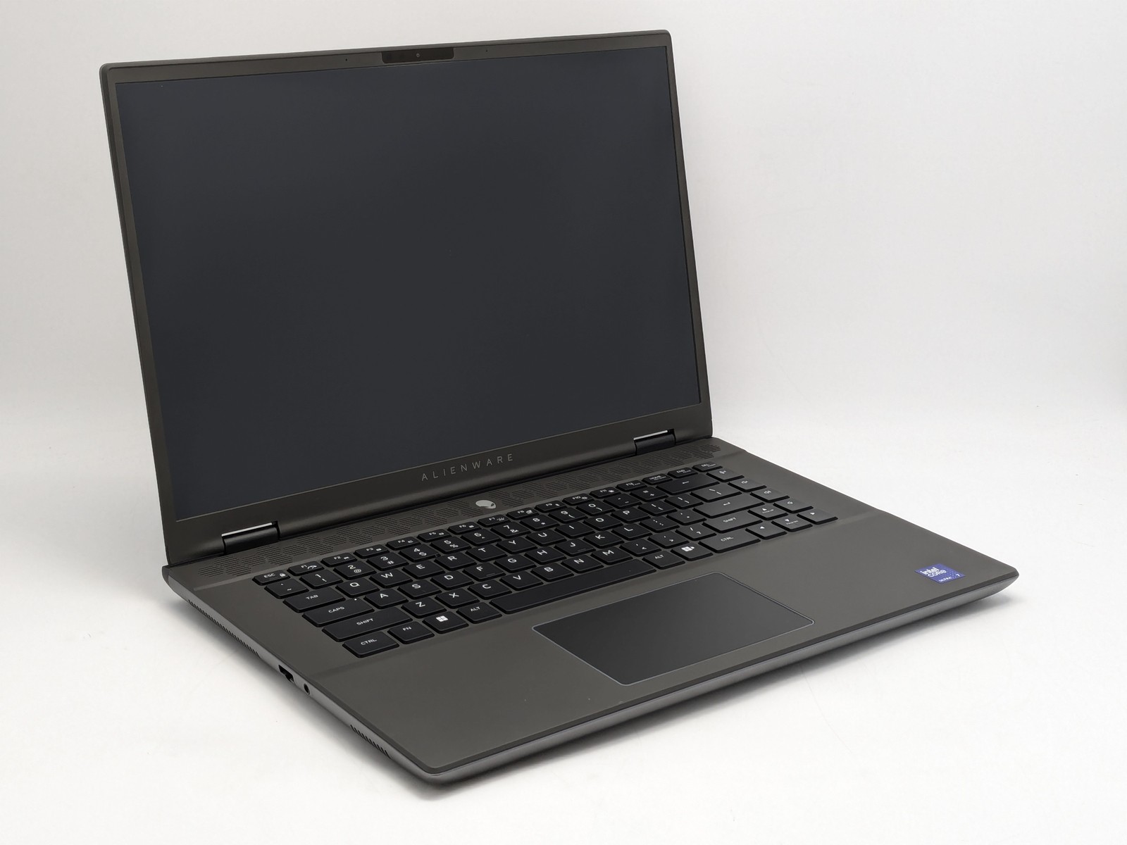 Alienware M16 R2 16″ Ultra 7 155H 16GB DDR5 1TB SSD RTX 4070 Windows 11