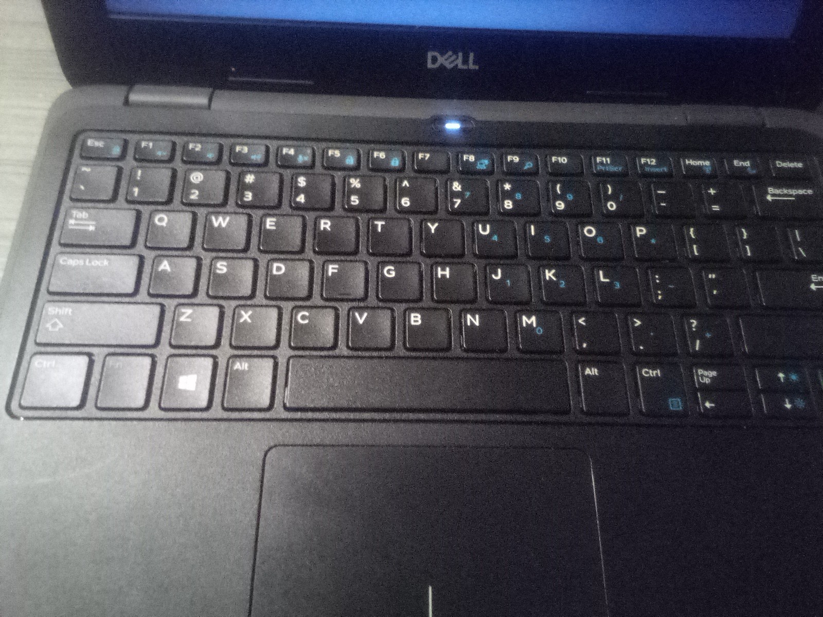 Dell Chromebook 5190 2-in-1 11.6” Touchscreen Laptop 4GB RAM 32GB SSD read