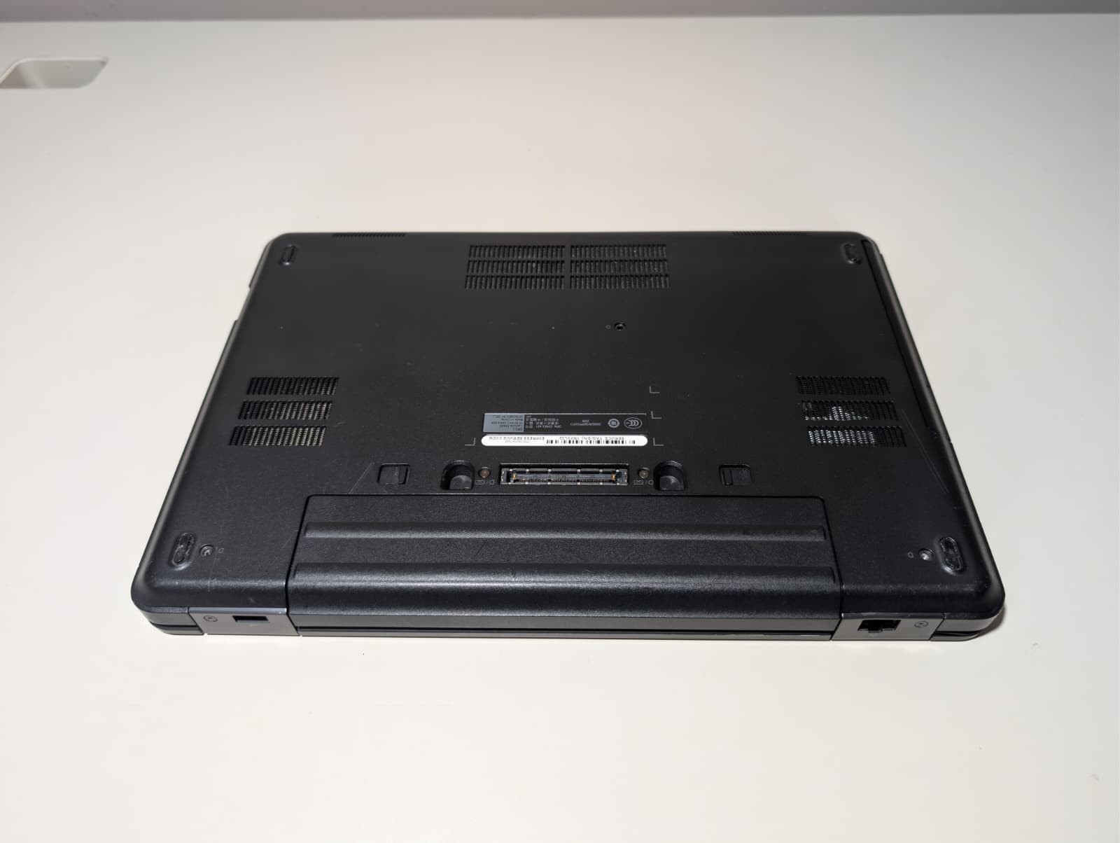 Dell Latitude E5440 | i7 4th 8GB RAM 256GB SSD | DVD+RW NVIDIA 720M Win 11 Pro