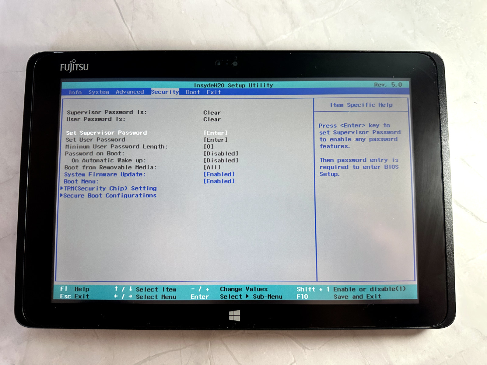 Fujitsu Arrows Tab Q506/NE 10.1” Atom -Z8550 4GB 64GB eMMC / No OS /BIOS OK