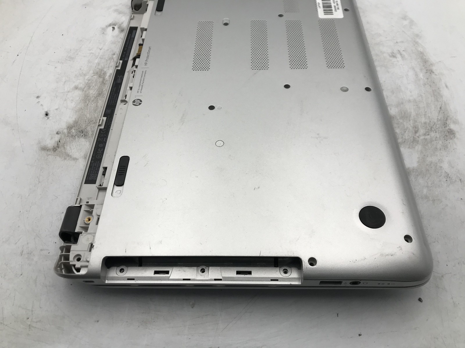 HP PAVILLION 15 P066US – FOR PARTS/REPAIR – INTEL I3 4030U – 6GB RAM – READ – BB