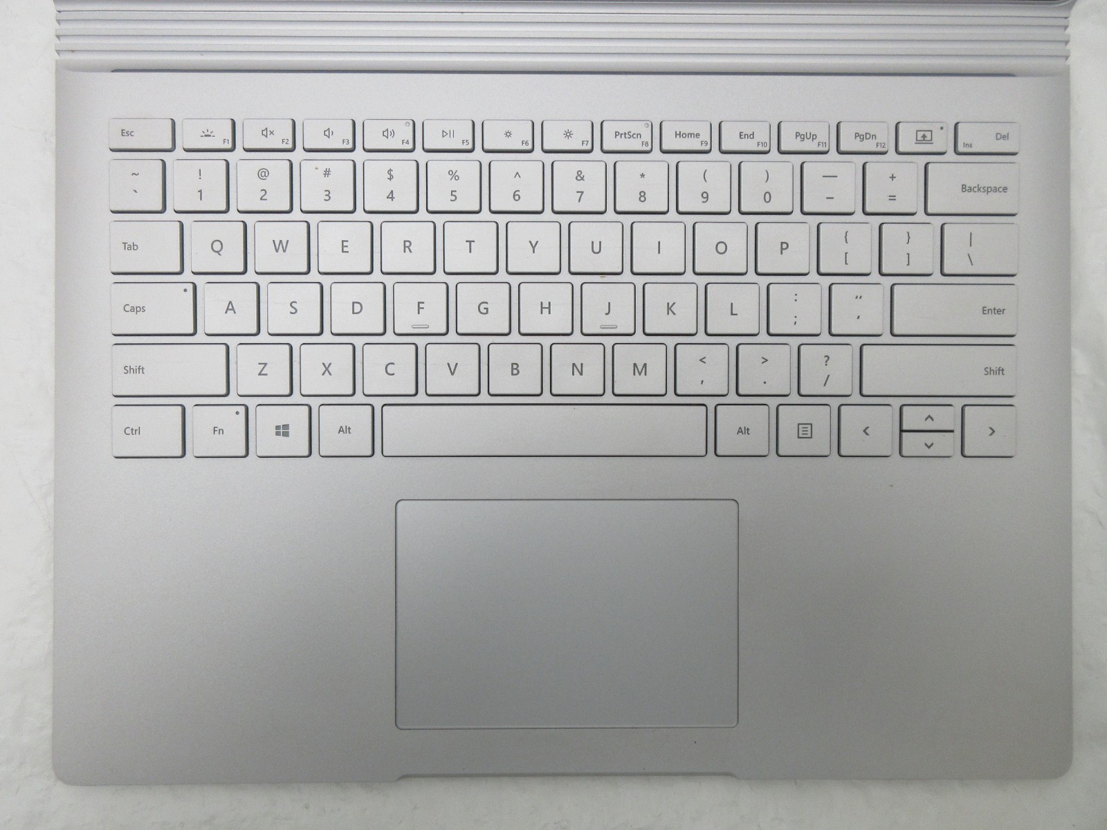 Microsoft Surface Book 3 13.5″ : I7-1065G7 1.3GHz : 16GB RAM : 256GB SSD : No OS