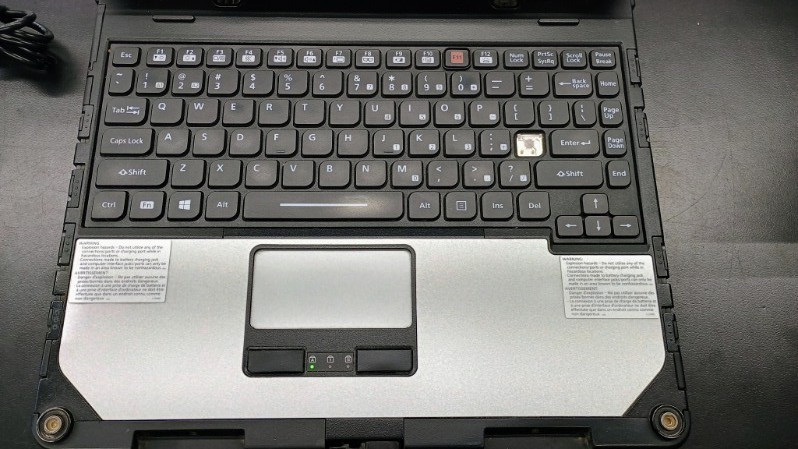 Panasonic Toughbook CF-33 – i5-10310u – 16GB Ram – 512GB SSD – Win 11 Pro -Read