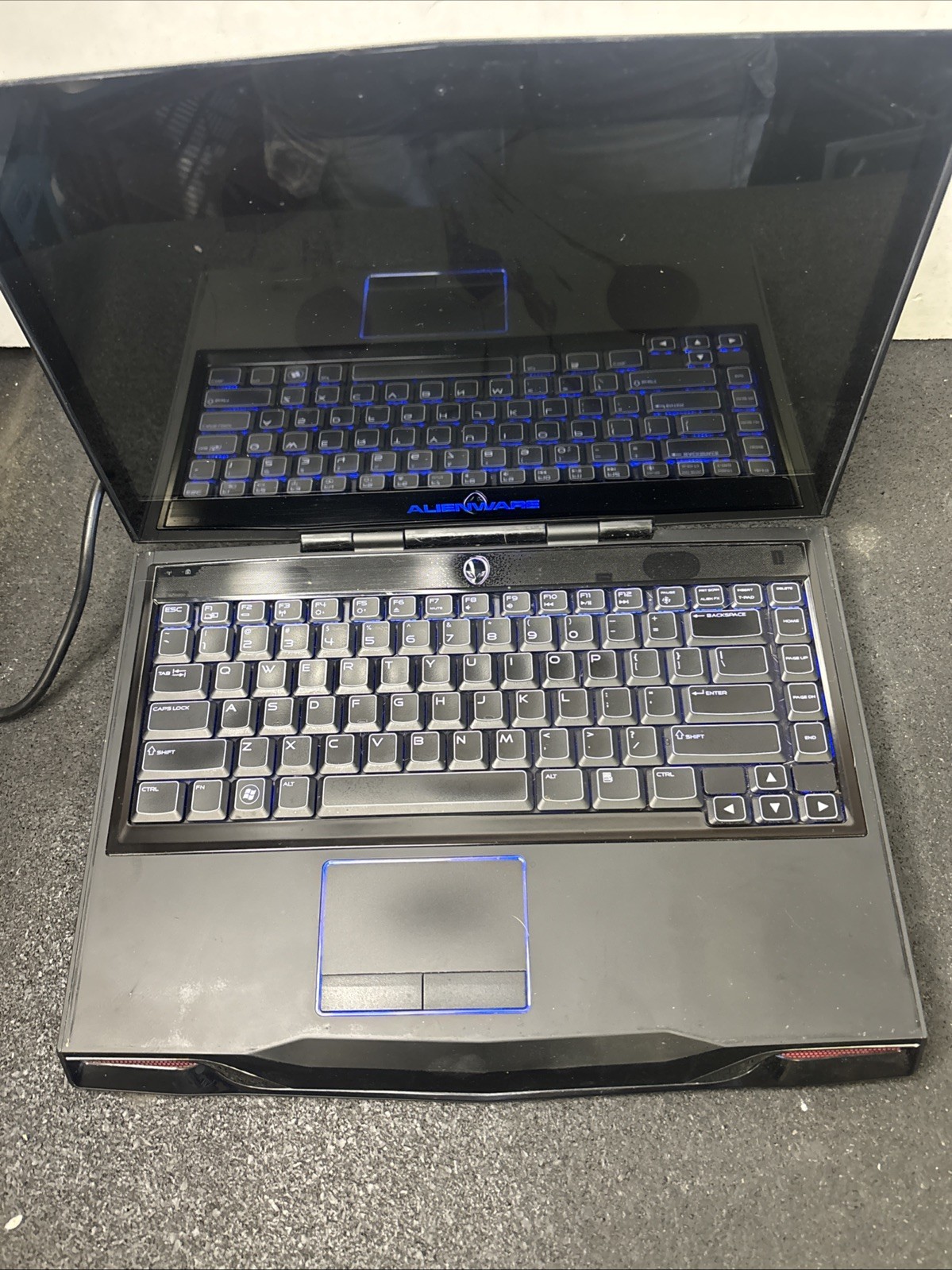 Alienware M14x 14″ i5-3210M, 6GB RAM, 750GB, Broken screen As Is For Parts