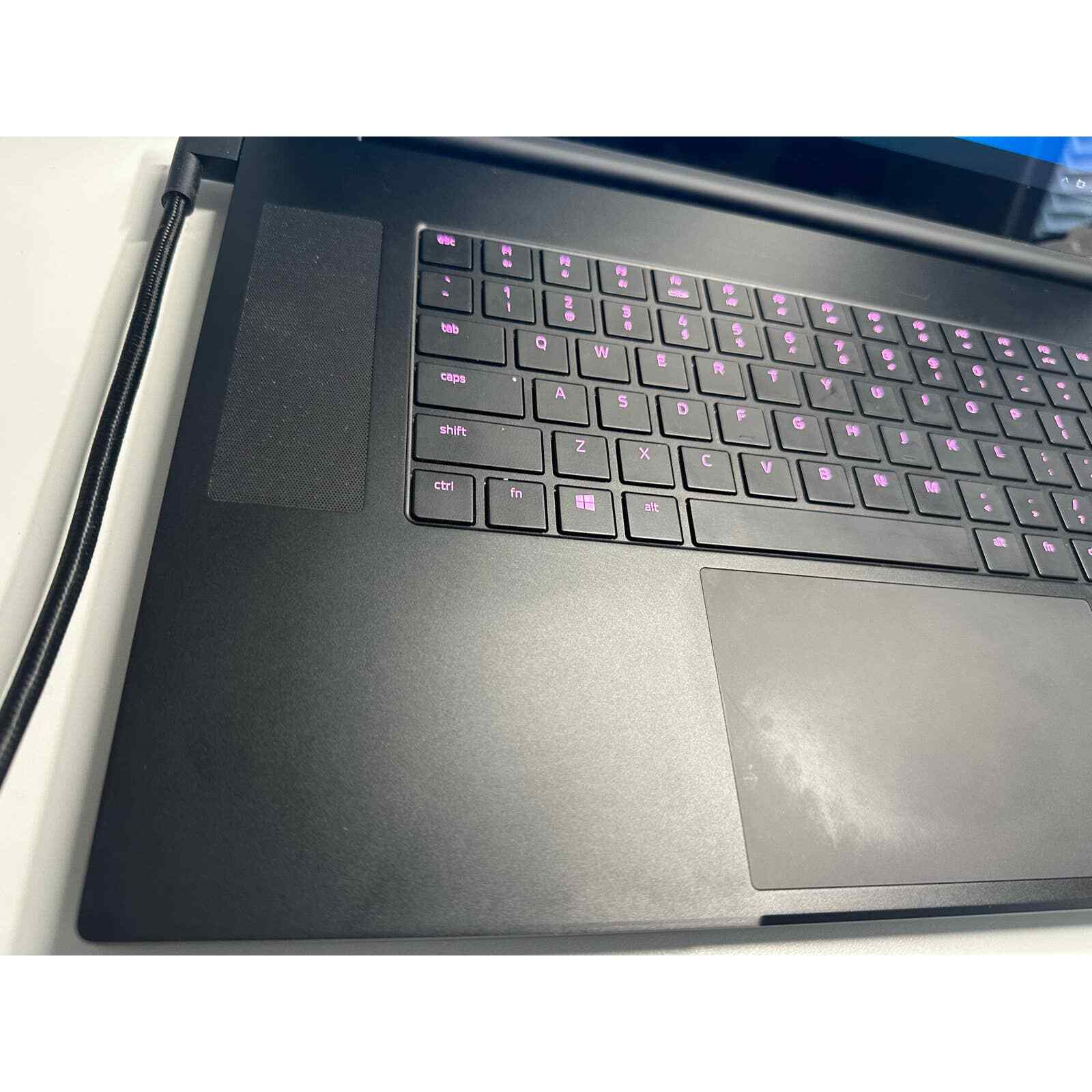 Razer Blade 17 (2019) 2080 Super, 4K Touch Glossy, i7-10875H, 16GB/1TB