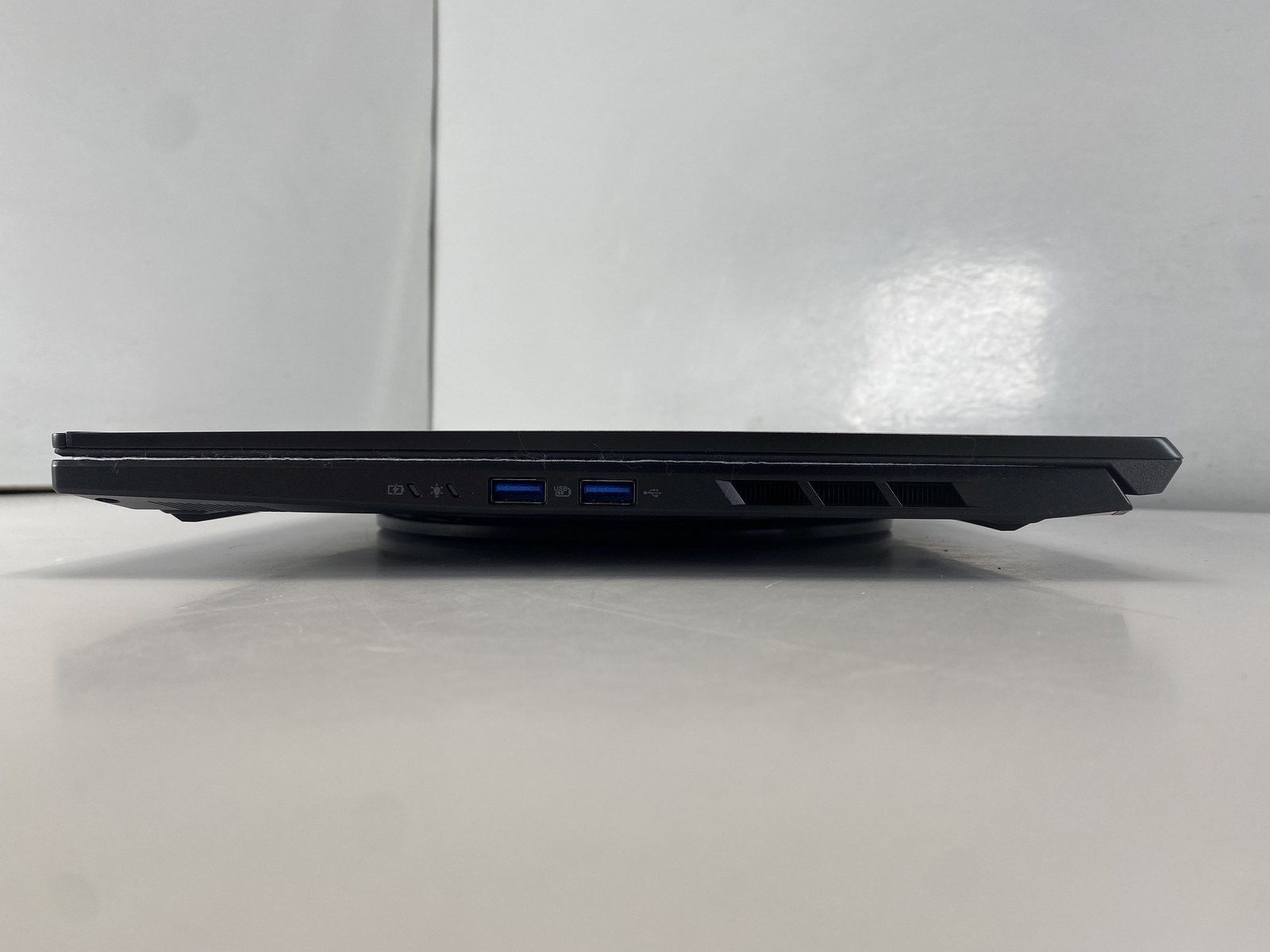 Acer Laptop Nitro ANV16S-71 16″ Intel Core 7 240H 512GB RTX 5060- Black