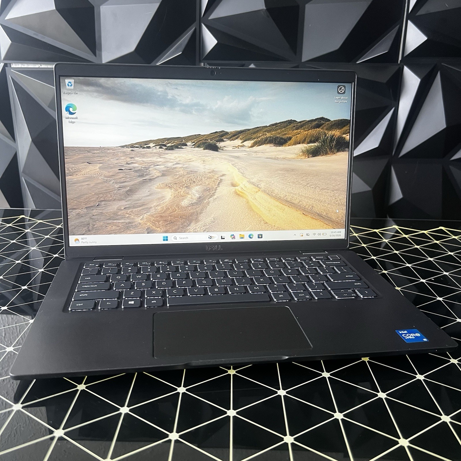Dell Latitude 7420 14″ (256GB SSD, Intel Core i5 11th Gen., 2.40 GHz, 8GB)…