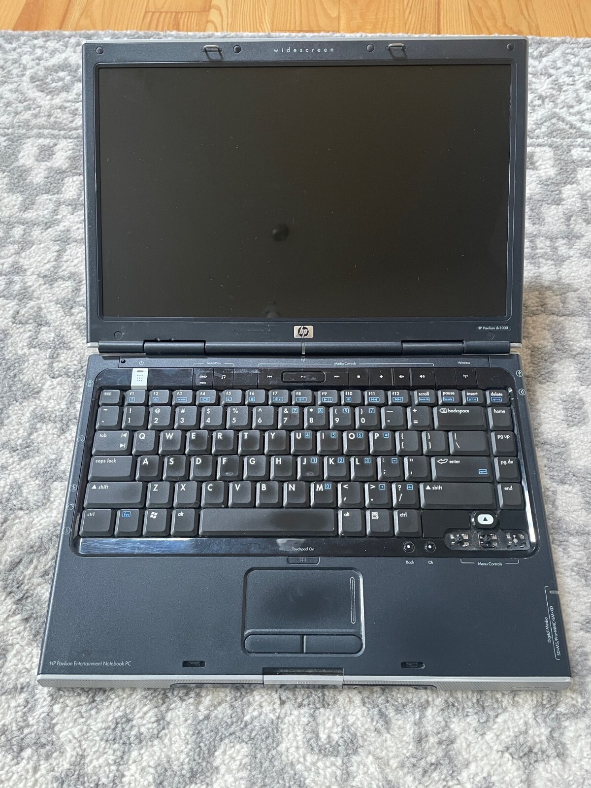 HP Pavillion DV1000 Pentium M 1.7GHz 400MB RAM NO Charger, No HDD, UNTESTED