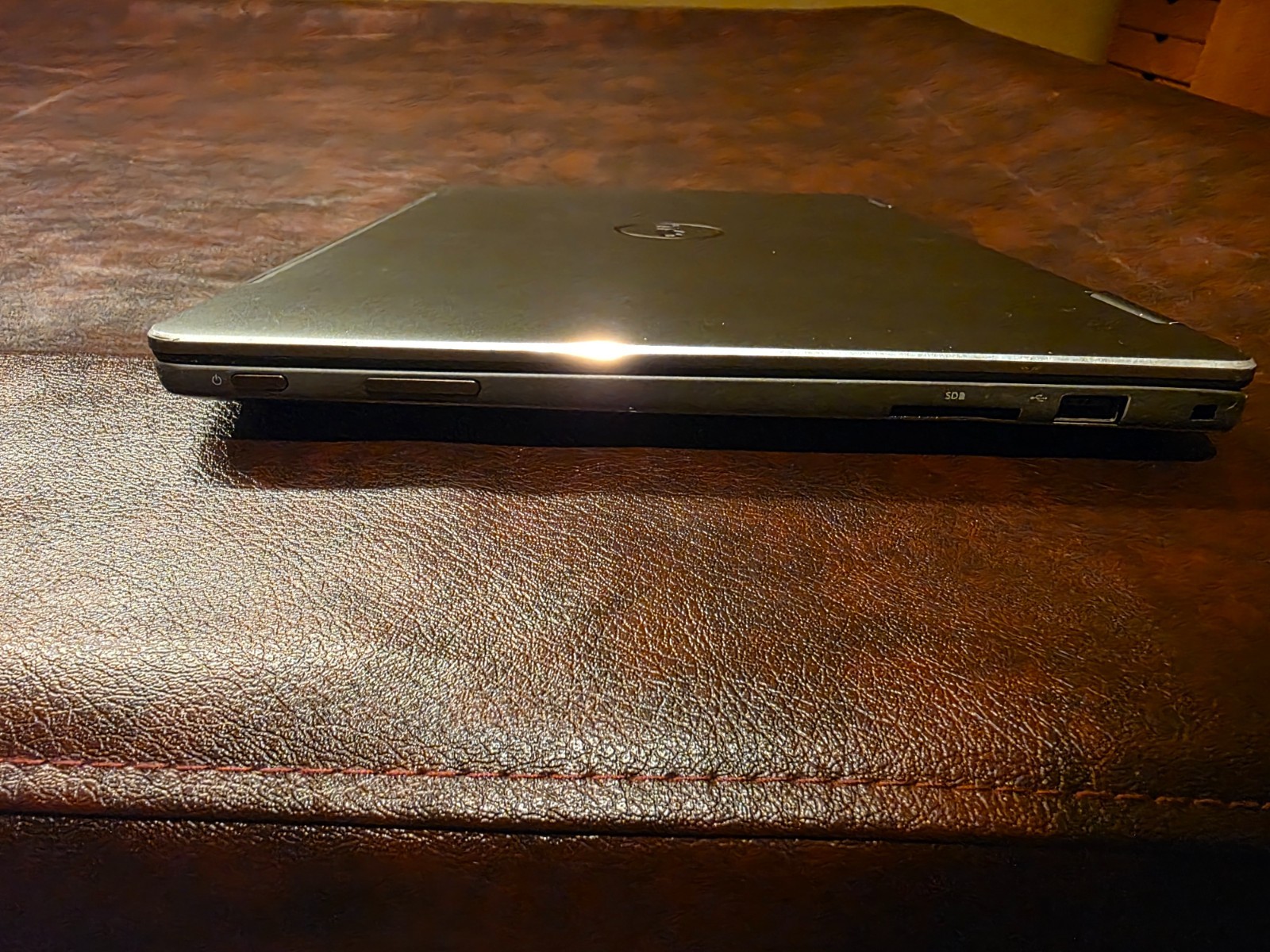 Dell Inspiron 13 7375 2-in-1 FHD Touch RYZEN 5 2500U 256GB SSD 12GB RAM WIN 10