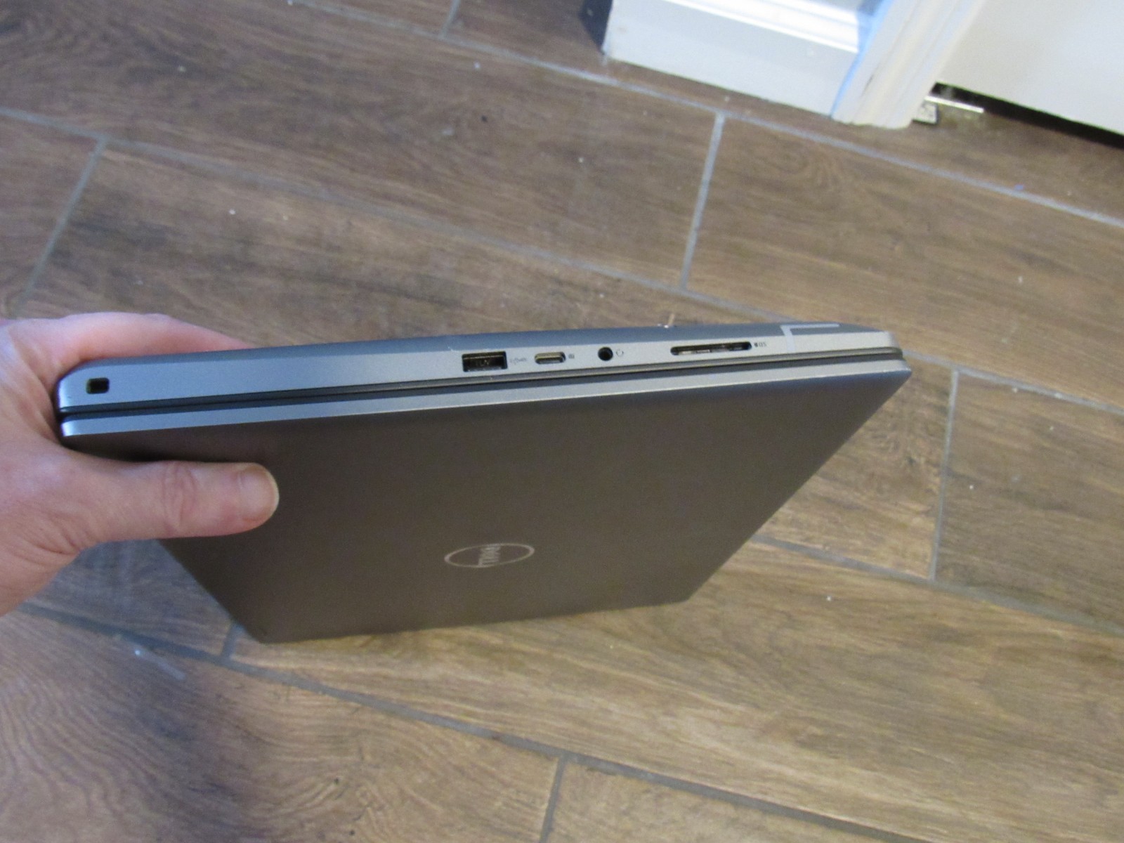 Dell Precision 7680 16″ FHD+ i9 13950HX 13th Gen 16GB CAMM 4TB SSD RTX 4000 Ada