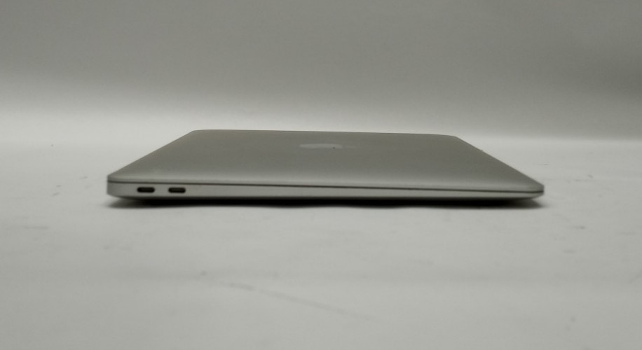 Apple Macbook Air A2337 13.3″ M1 2020 8GB RAM 128GB NVMe Mac OS Seqouia WH898*!
