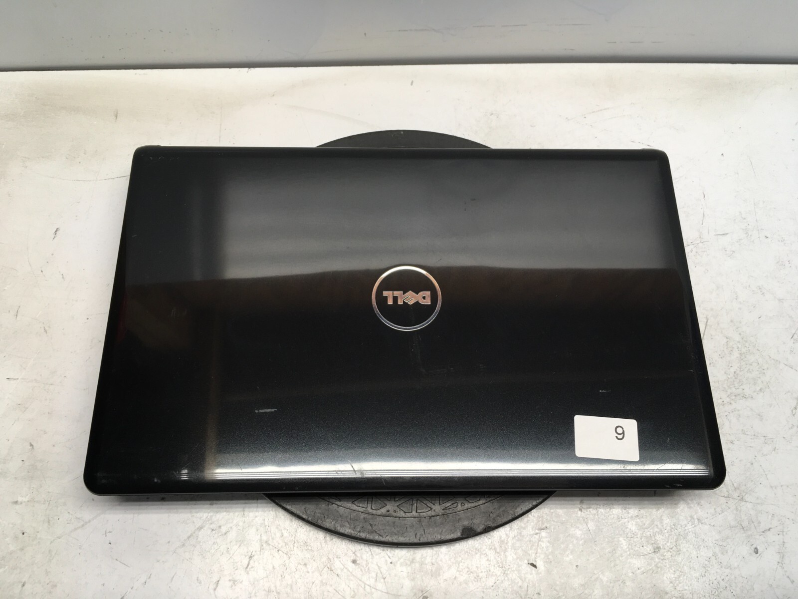 Dell Inspiron 1564 Intel i3-M330 2.13GHz 2 GB NO HDD No Batt