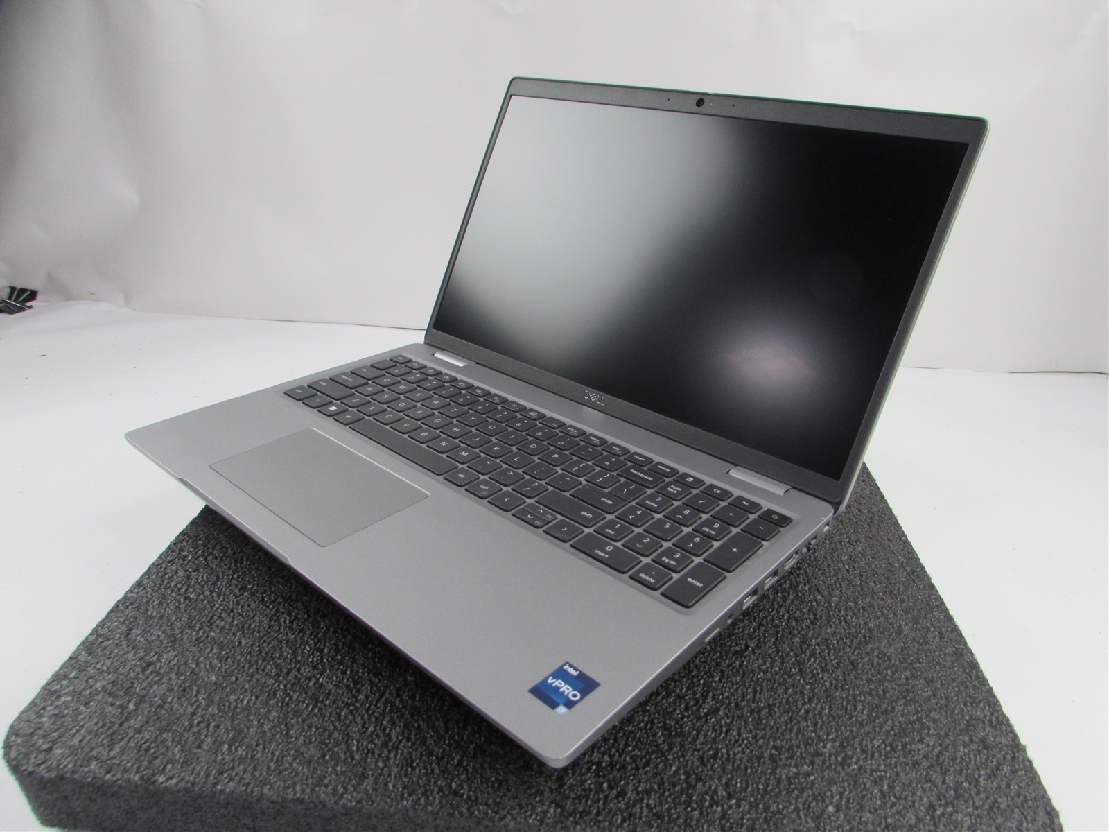 DELL PRECISION 3570 1920X1080 FHD CORE I7-1265U 512GB 16GB RAM T550 NO O.S/BATT