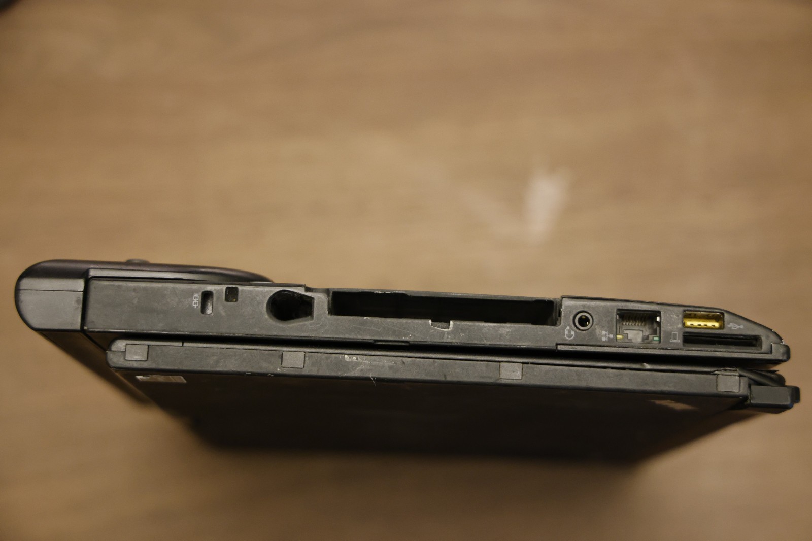 Lenovo Thinkpad X220i (like X220) Tablet. 2350M, 4GB RAM, Read!