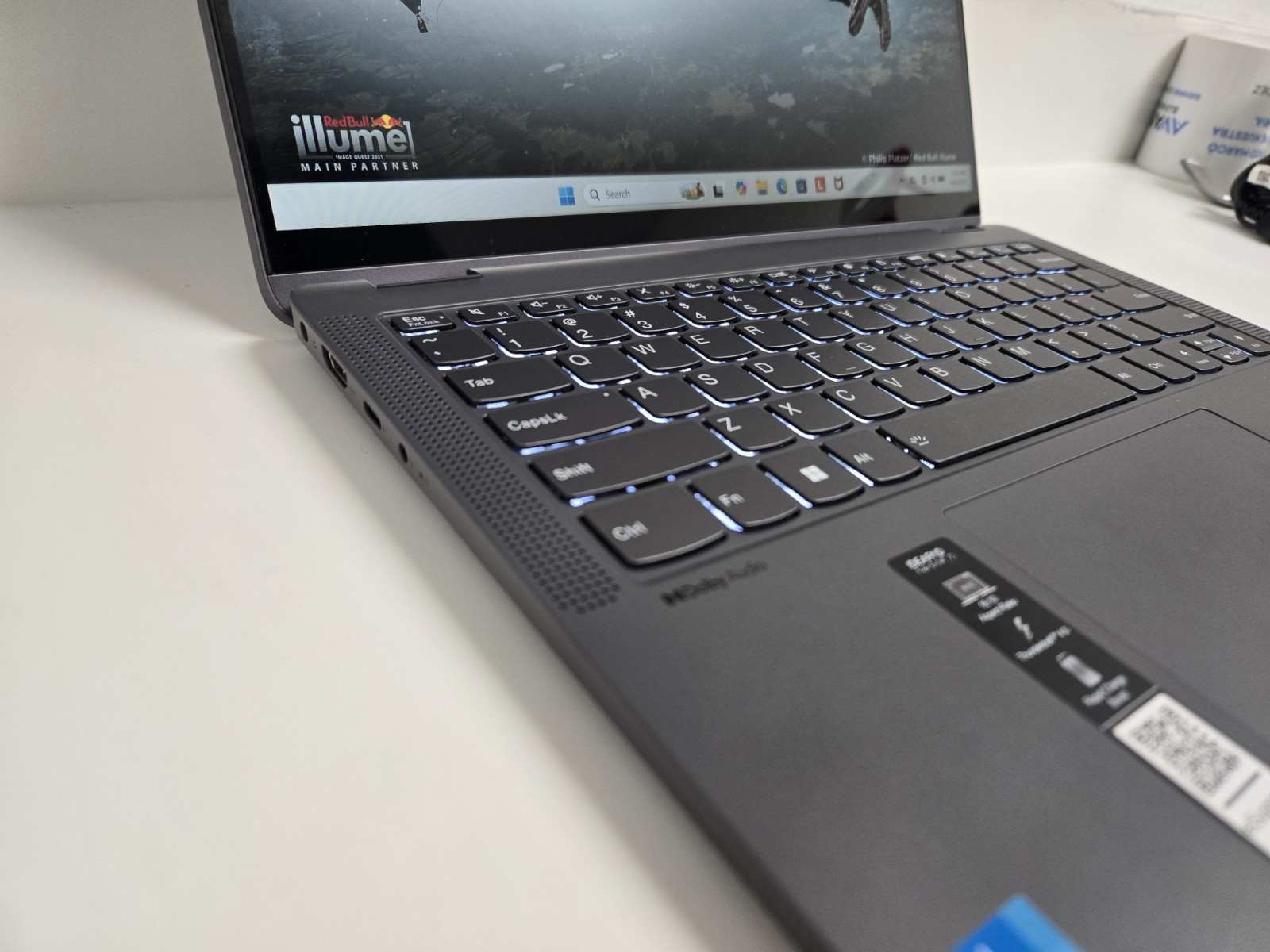 Lenovo IdeaPad Flex 5 14″ (256GB SSD, Intel Core i3 12th Gen., 3.30GHz, 8GB)…