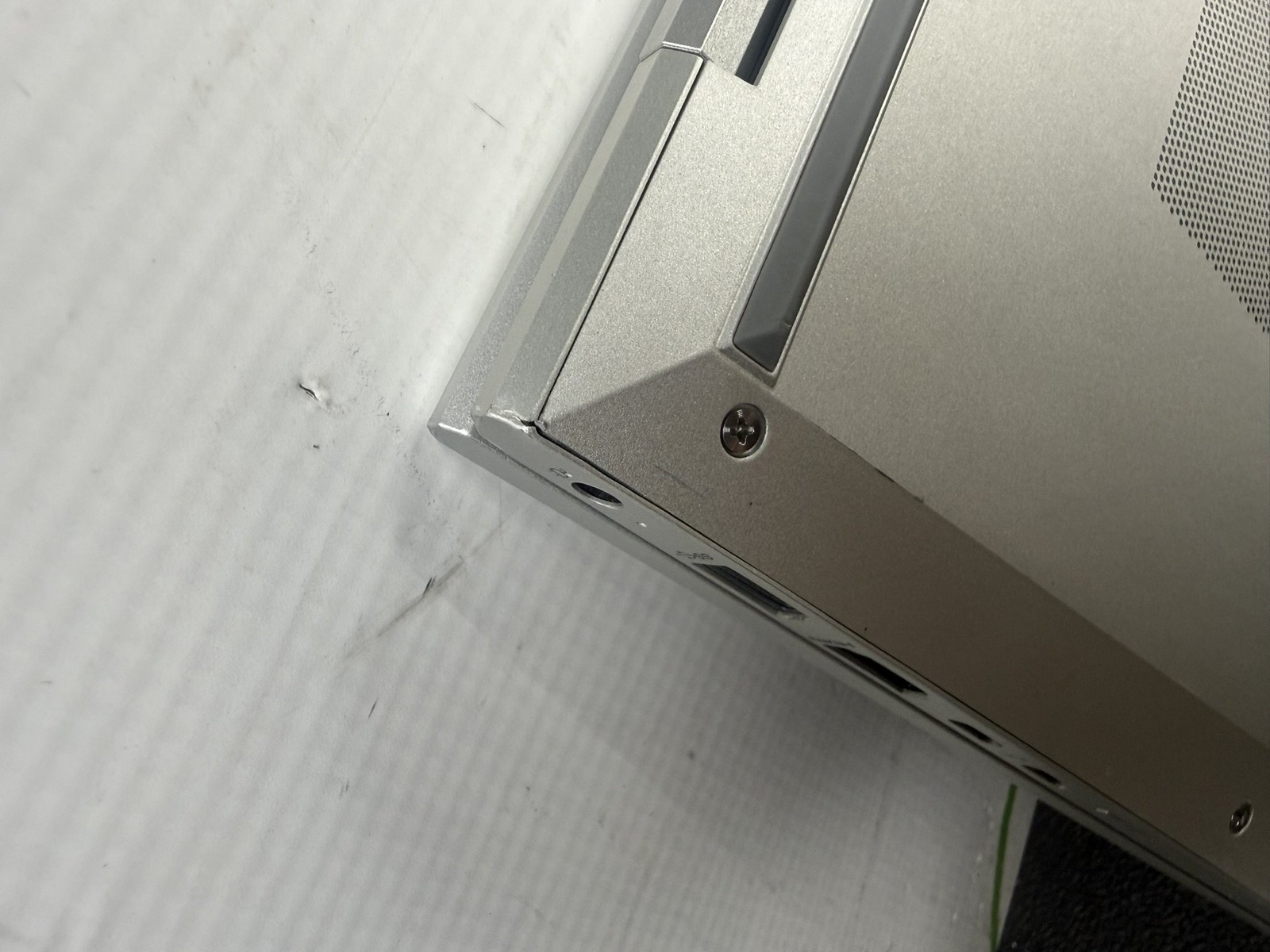 HP EliteBook 850 G7 15.6″ i7-10510U 1.8GHz 16GB DDR4 256GB SSD w/ AC Adapter