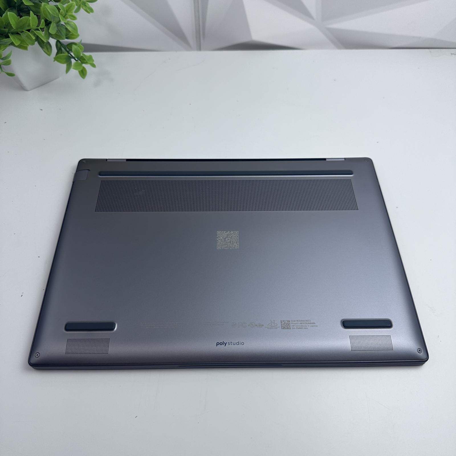 HP – OmniBook X Copilot+ PC 14″ 2.2K Touch Laptop, Snapdragon X Elite, 16GB, 1TB