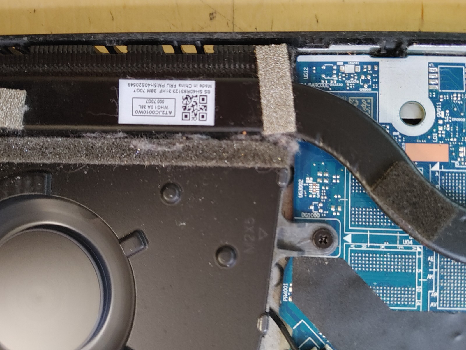 Lenovo V14 G4 IRU Core i3-1315U@8GB RAM , NO SSD , NO SCREEN , FOR PARTS ONLY
