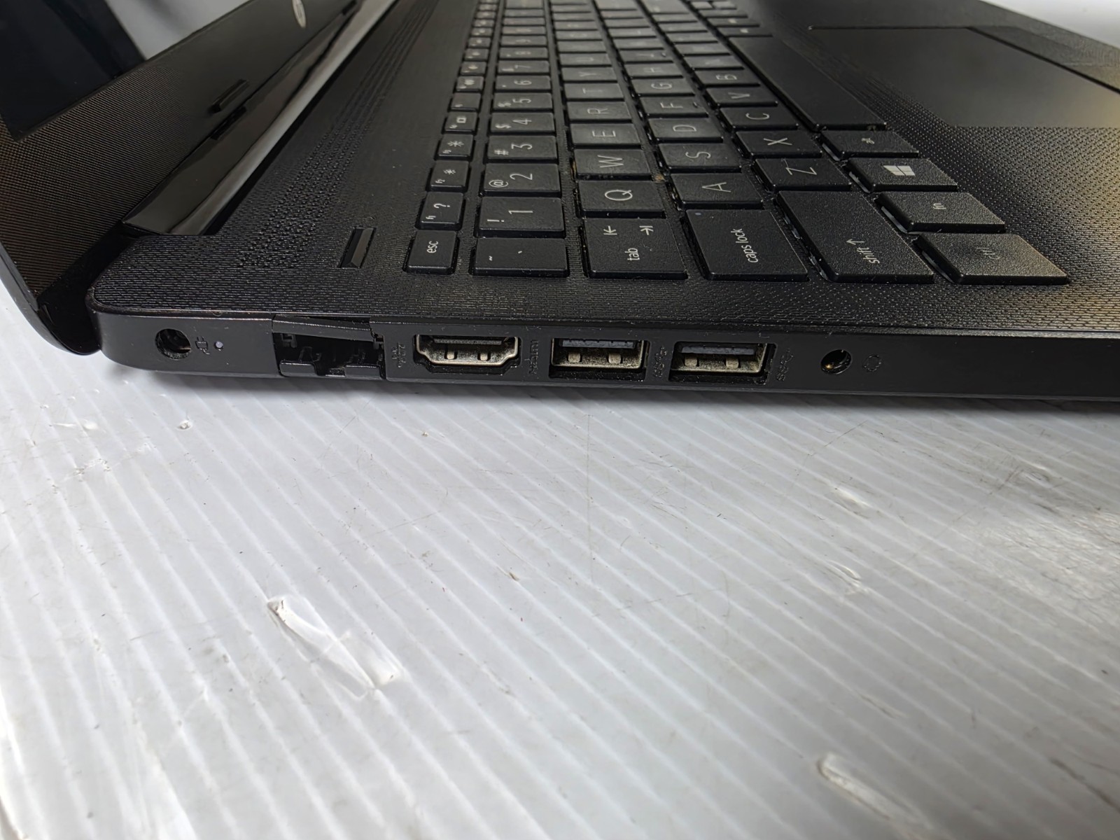 HP 15-db0xxx Laptop | 15.6in 8GB 1TB HDD | Ryzen 3 2200U Radeon Vega | Tested
