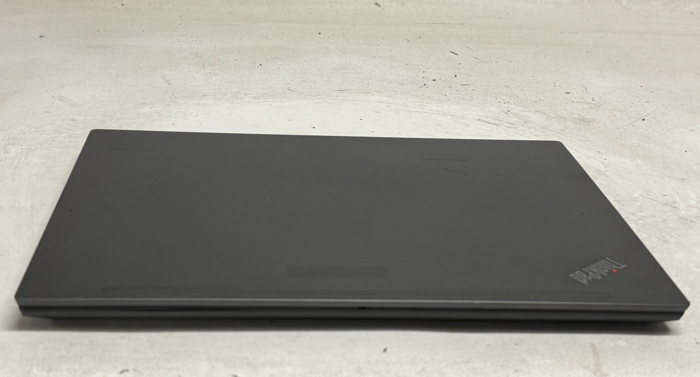 Lenovo ThinkPad T14 Gen 2 14″ (i5-1135G7 – 16GB RAM – 256GB SSD – Win11Home)