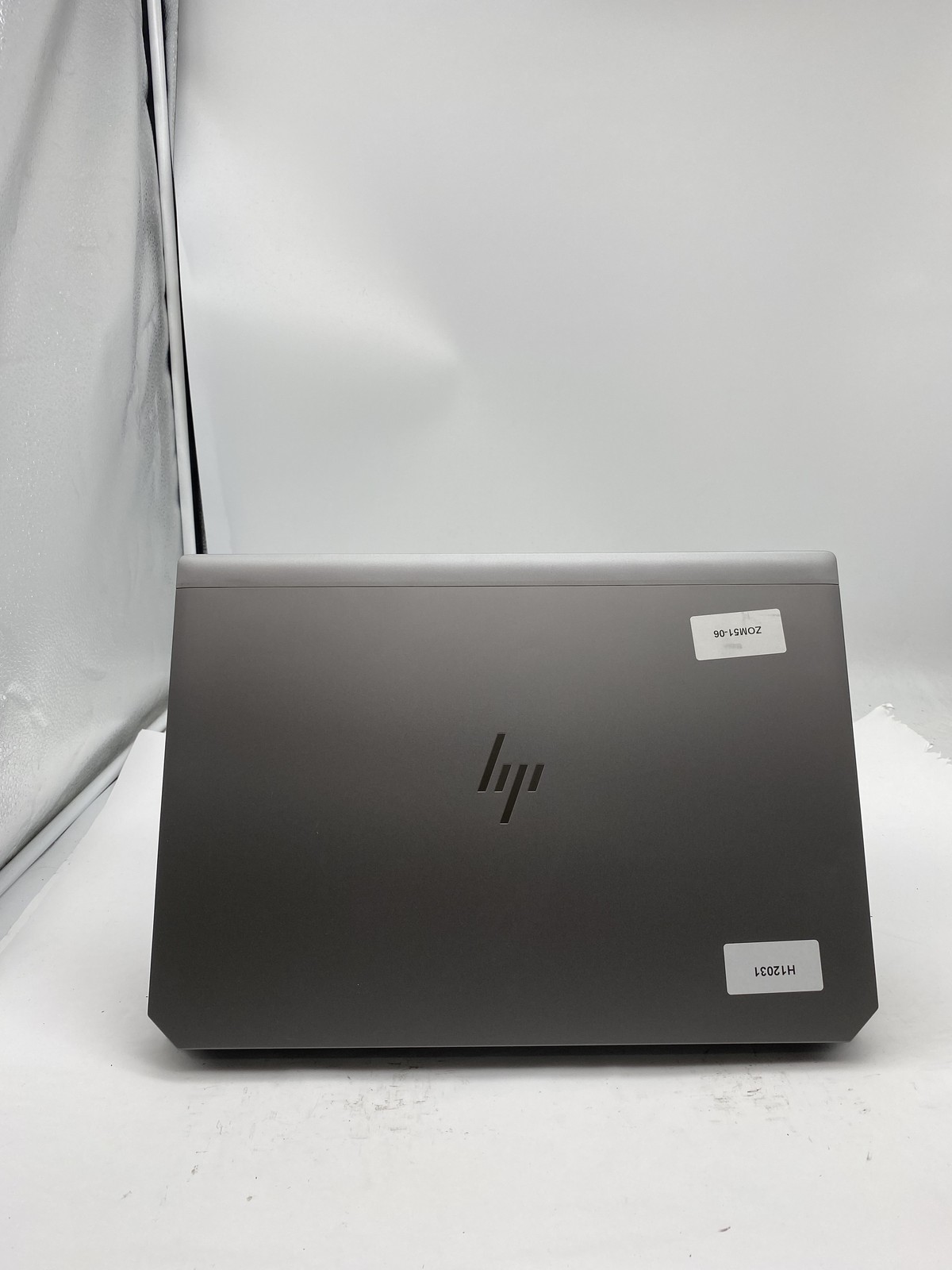 HP ZBook 15 G6 Laptop Intel Core i7 9850H 2.6GHz 16GB RAM 1TB SSD W11P T1000