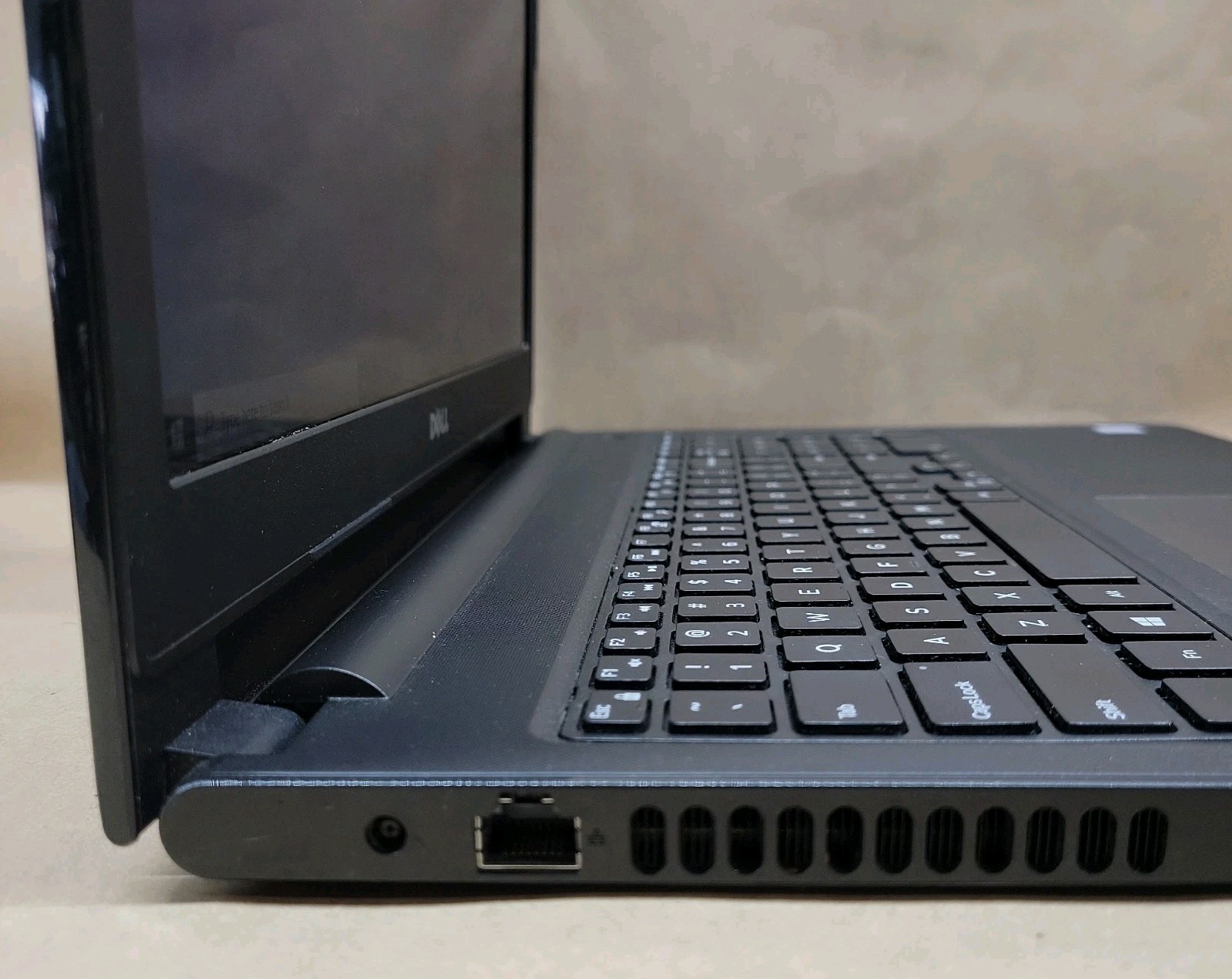 Dell Inspiron 15-3567, Intel Core i3-7100 @ 2.4GHz, 8GB RAM, 1TB HDD, W10P