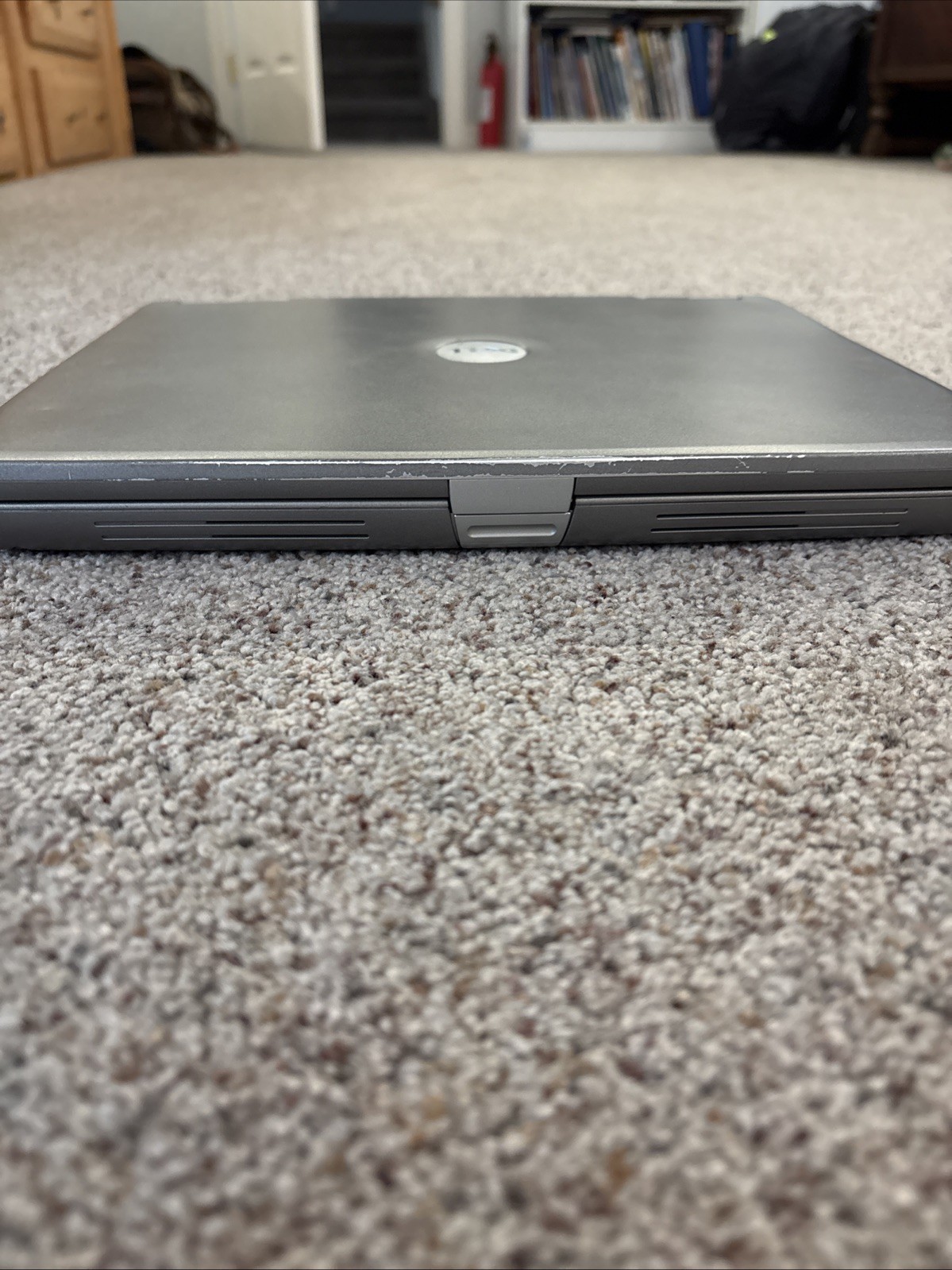 Dell Latitude D600, 1gb ram, 30gb HDD, Intel Pentium M, NO BATTERY
