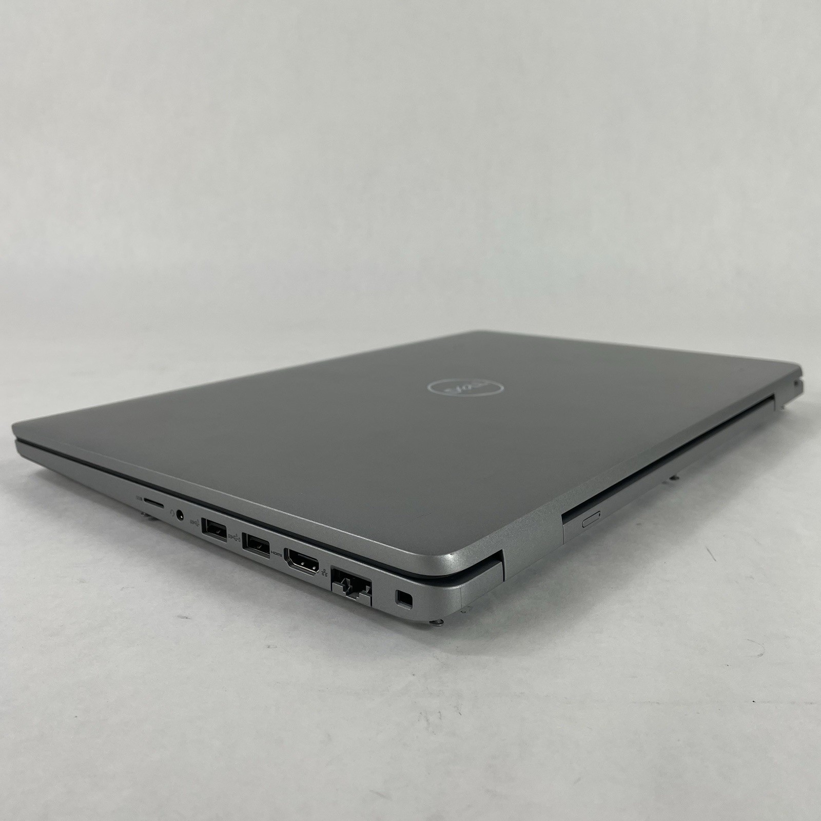 Dell Latitude 5540 15.6″ i7-1365U 4.75 GHz 8 GB RAM No SSD No OS Missing 9 Key