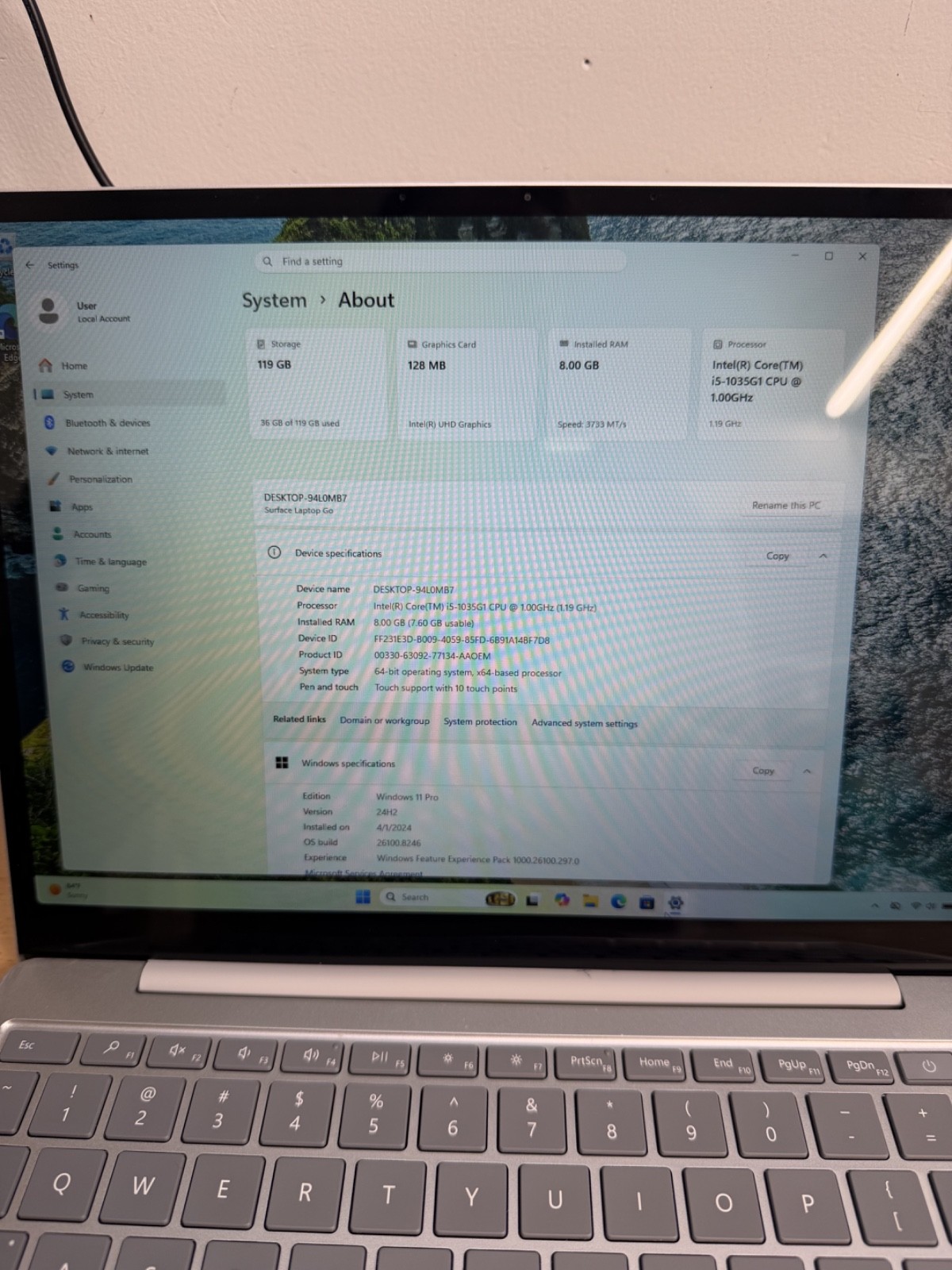 Microsoft Surface Laptop Go 1st Gen 1943 12.4″ i5-1035G1 1.0GHz 8GB RAM 128GB