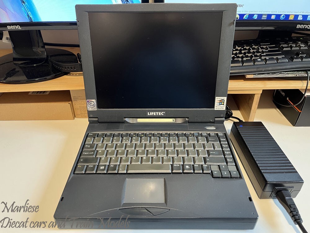 Lifetec LT-9886 Laptop 98MB RAM 3.2GB HDD Win 98 W/ Ethernet & Modem PCMCIA_Rare