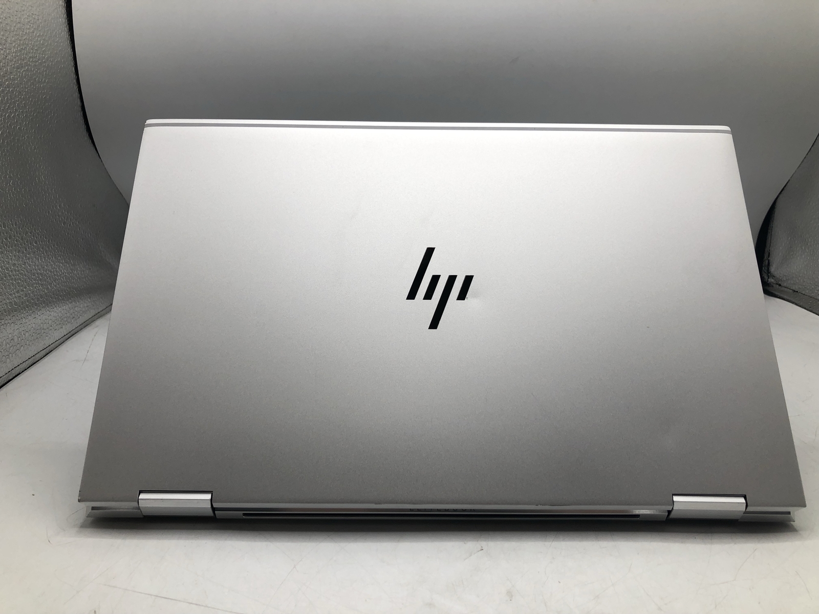 HP Elitebook x360 1040 G8 – I7 14″ Touch 3.0Ghz 16 GB 512GB Grade D