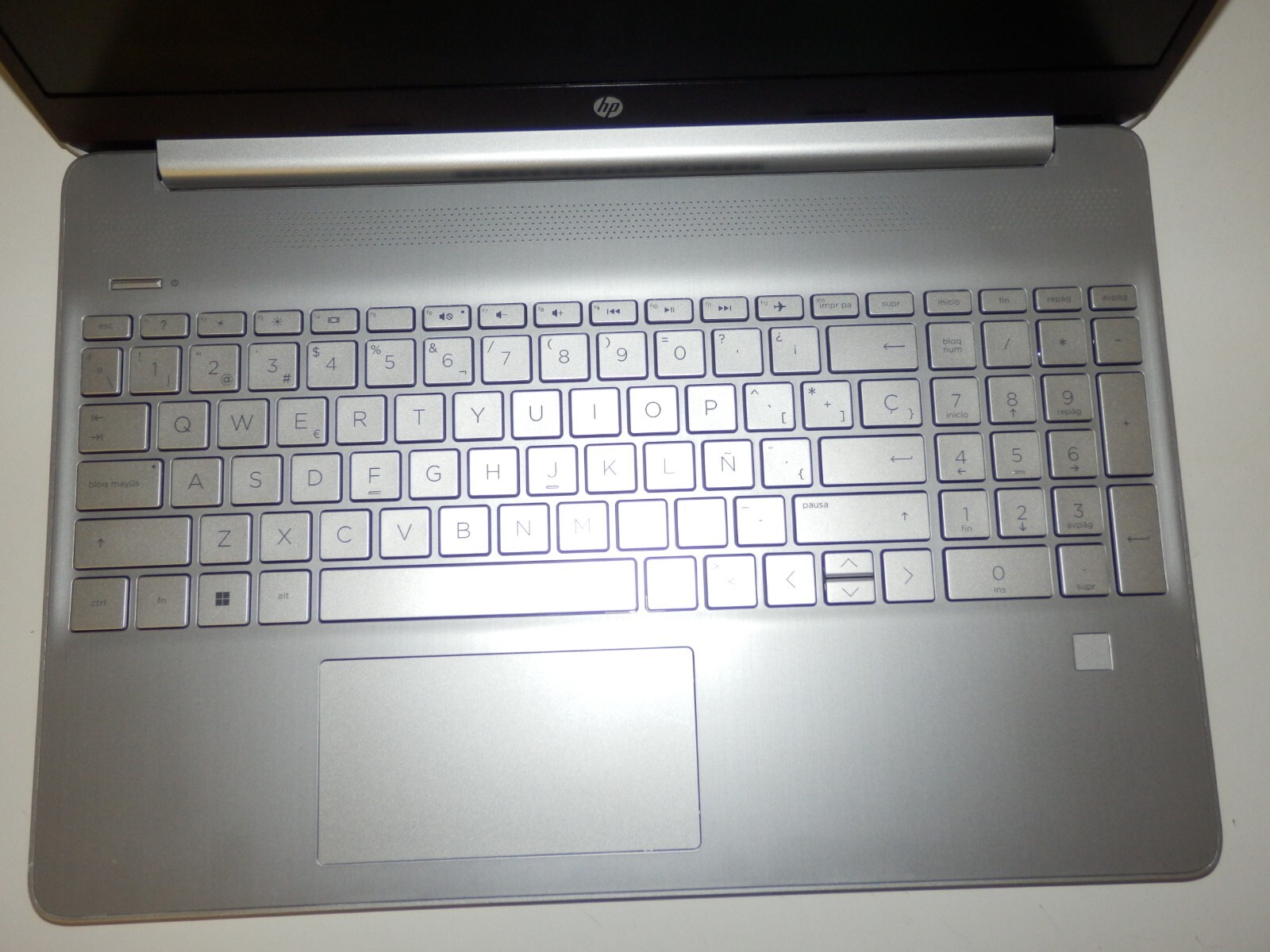 HP Laptop 15s-eq1040ns – AMD 3020e, 4GB Ram, 128GB SSD, 15.6″ inch HD, original box