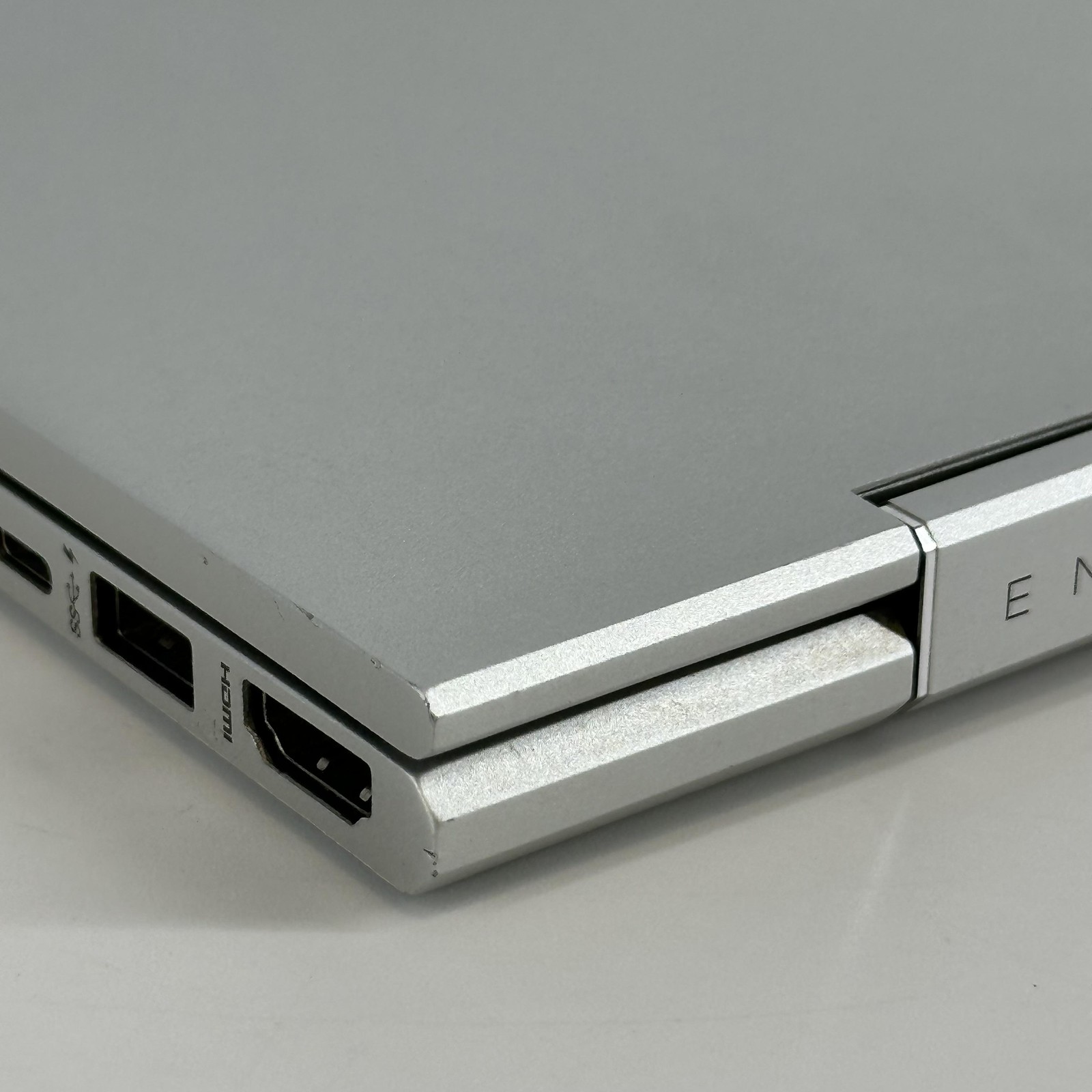HP Envy x360 15.6 2020 Silver FHD TOUCH i5-10210U 1.60GHz 8GB 256GB SSD Good