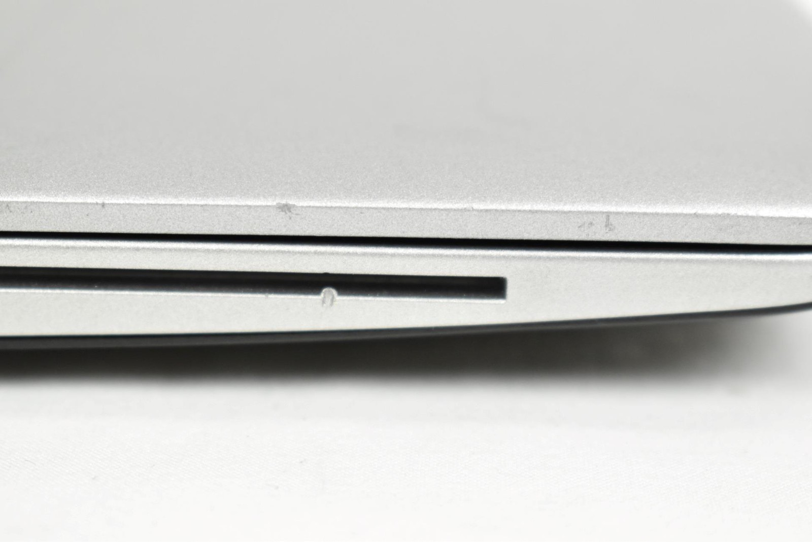 HP EliteBook 850 G4 Laptop i5-7300U 2.6GHz 8GB 256GB SSD 15.6″ No OS