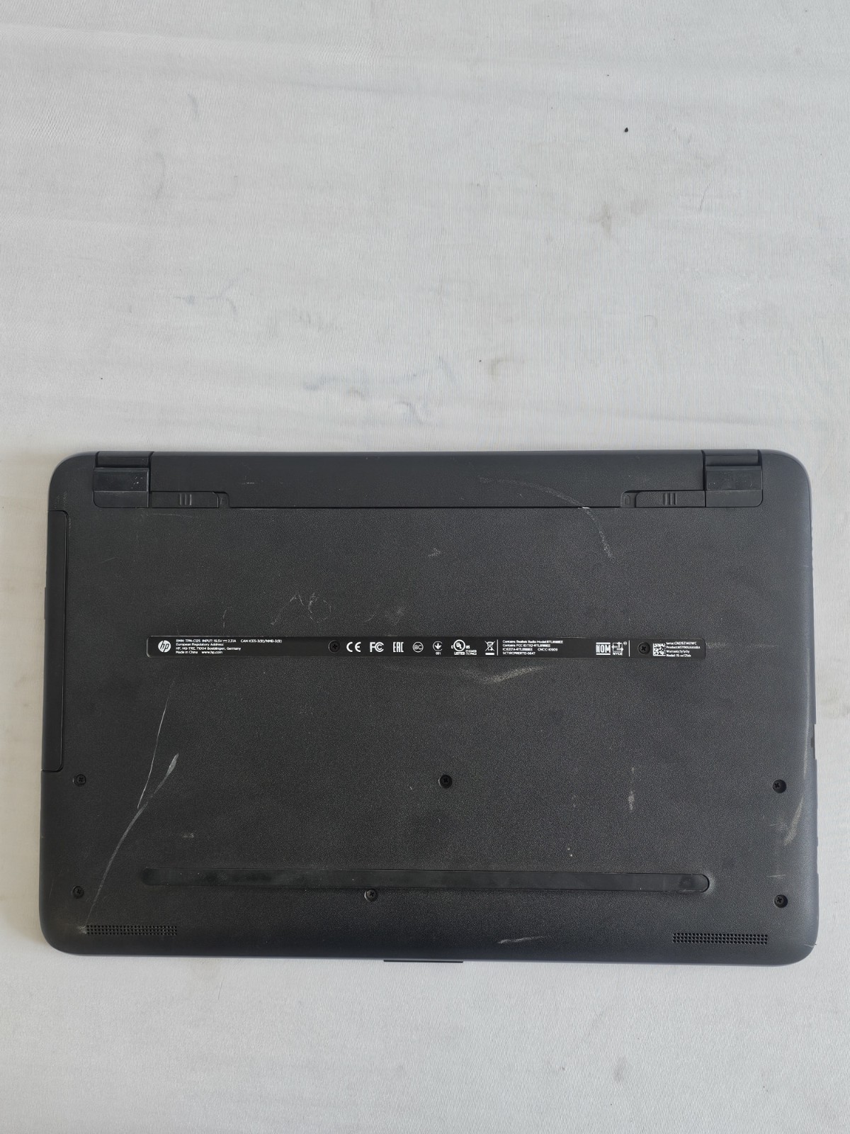 HP 15-ac121dx Laptop – Intel i3-5010u – 6GB RAM – 1TB HDD – BAD BATT Windows 10
