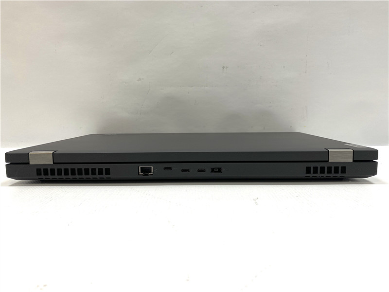 Lenovo ThinkPad P17 Gen 1 Laptop Xeon W10855M 2.8GHz 32GB 1TB Win10 COA Grade C