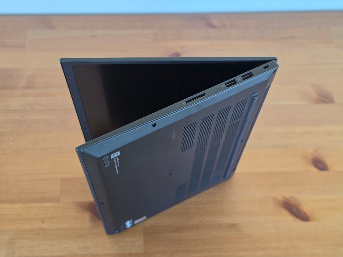 Lenovo ThinkPad P1 Gen 4 i7-11850H 16GB 16″ 2560×1600 NVIDIA RTX 3080 1TB SSD