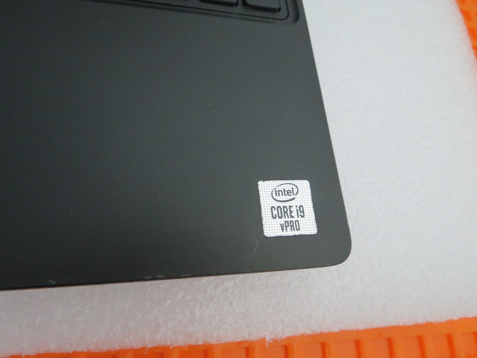Dell Precision 7550 15.6″ (512GB SSD, Intel Core i9-10885H, 2.4GHz, 16GB RAM)